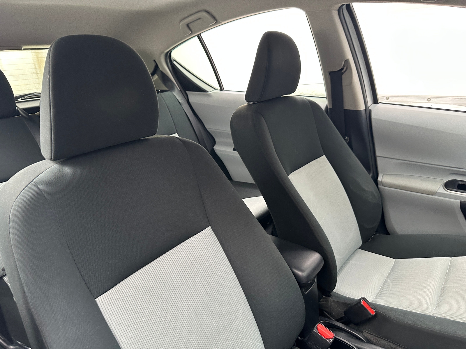 Thumbnail: 2014 Toyota Prius c - 2