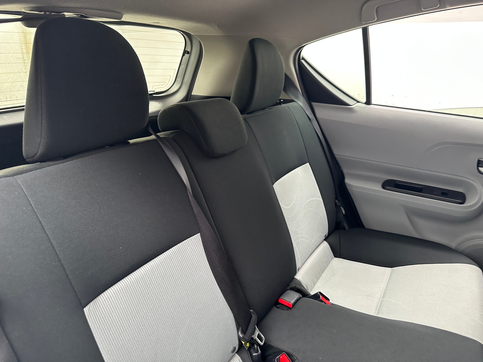 Thumbnail: 2014 Toyota Prius c - 6