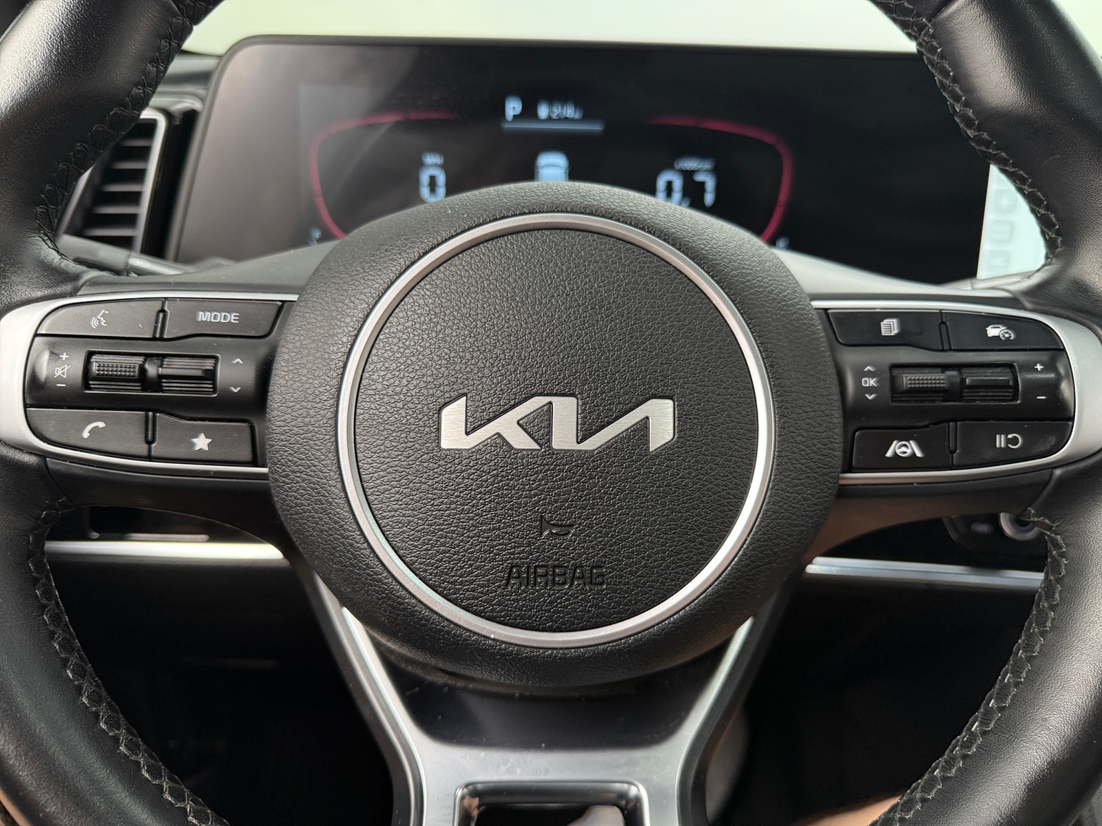 Thumbnail: 2023 Kia Sportage - 4