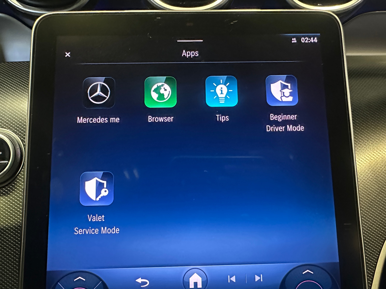 Thumbnail: 2024 Mercedes-Benz GLC - 3