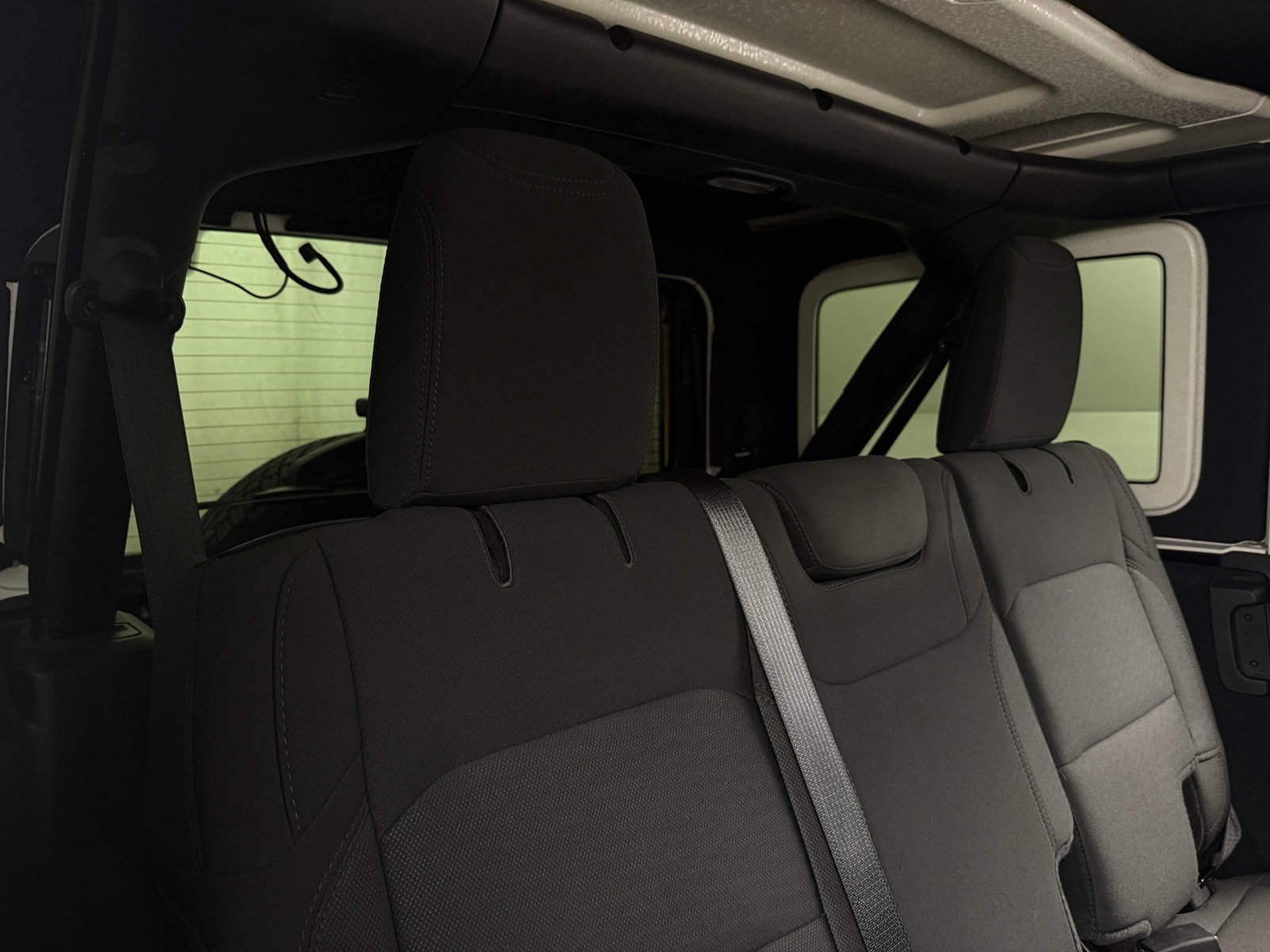 Thumbnail: 2021 Jeep Wrangler - 6