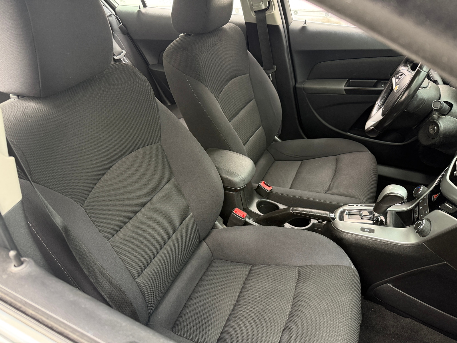 Thumbnail: 2014 Chevrolet Cruze - 2