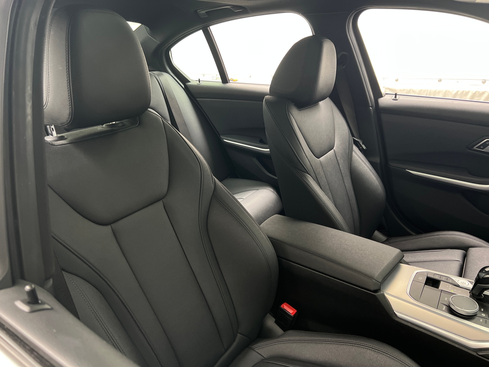 Thumbnail: 2021 BMW 3 Series - 2