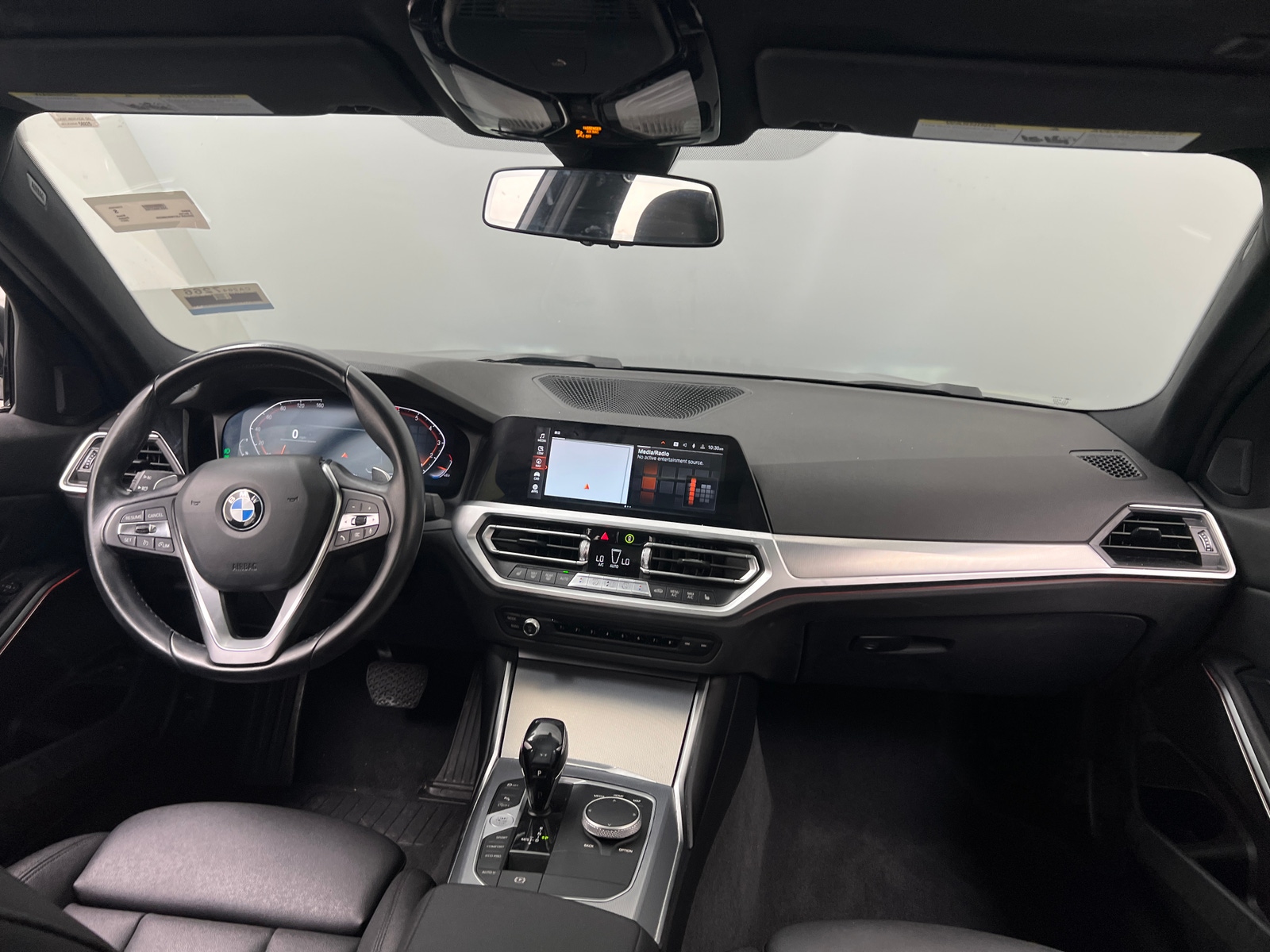 Thumbnail: 2021 BMW 3 Series - 3