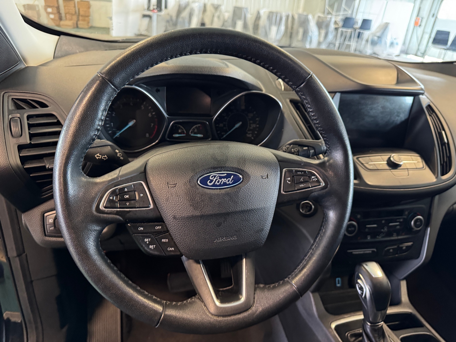 Thumbnail: 2019 Ford Escape - 4