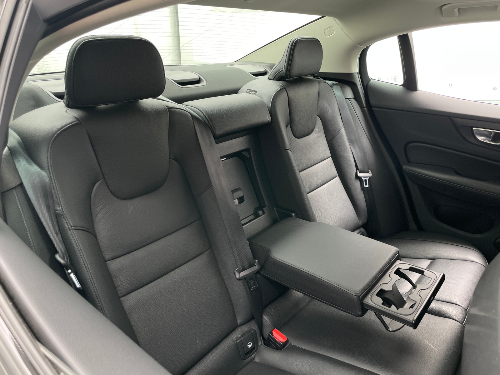 Thumbnail: 2024 Volvo S60 - 5
