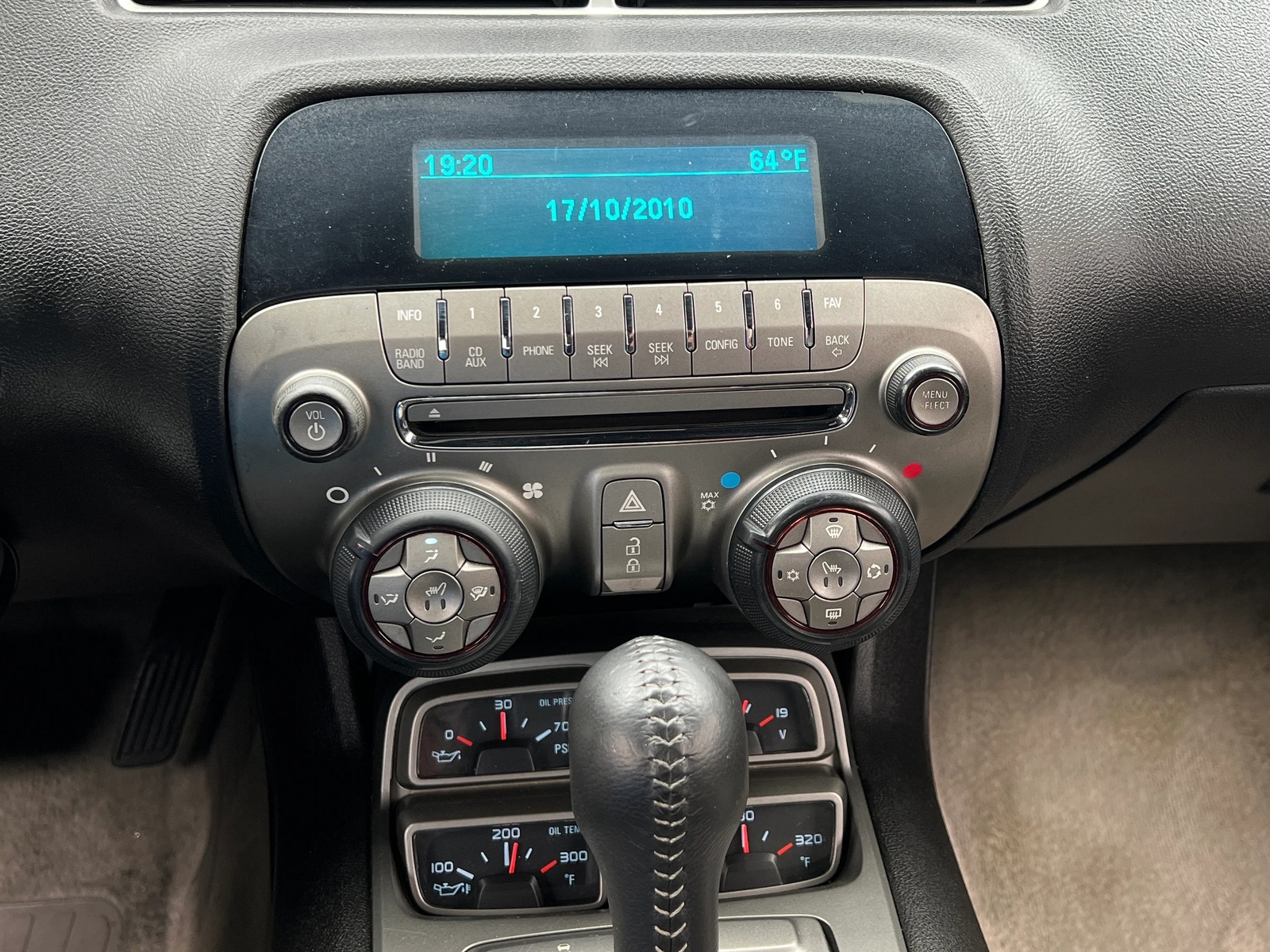 Thumbnail: 2011 Chevrolet Camaro - 3