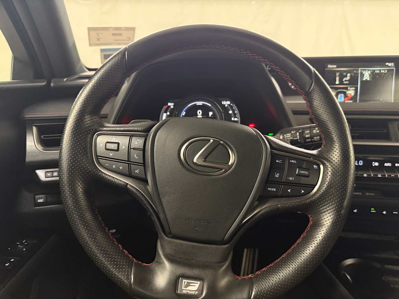 Thumbnail: 2021 Lexus UX - 4