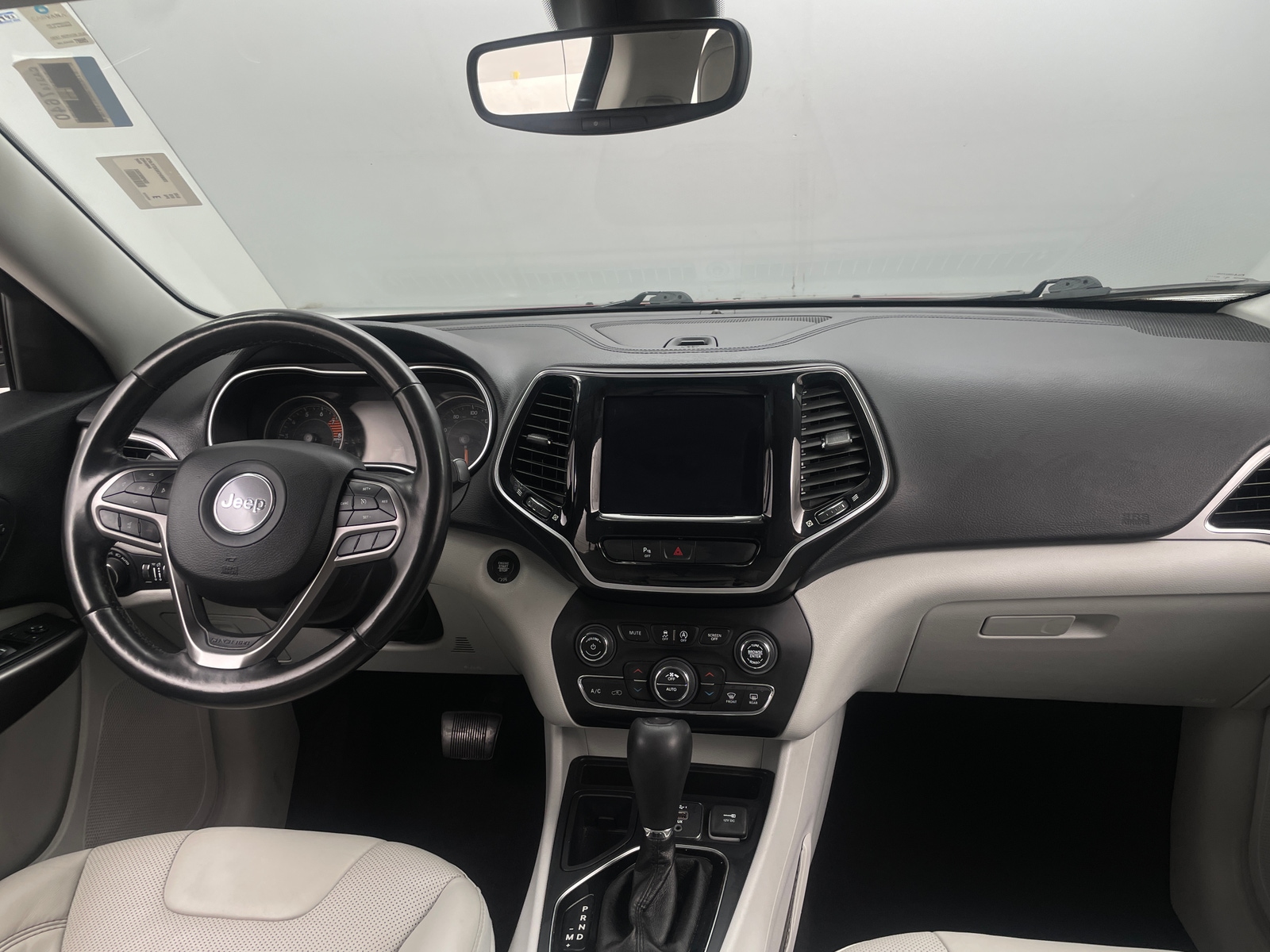 Thumbnail: 2019 Jeep Cherokee - 2