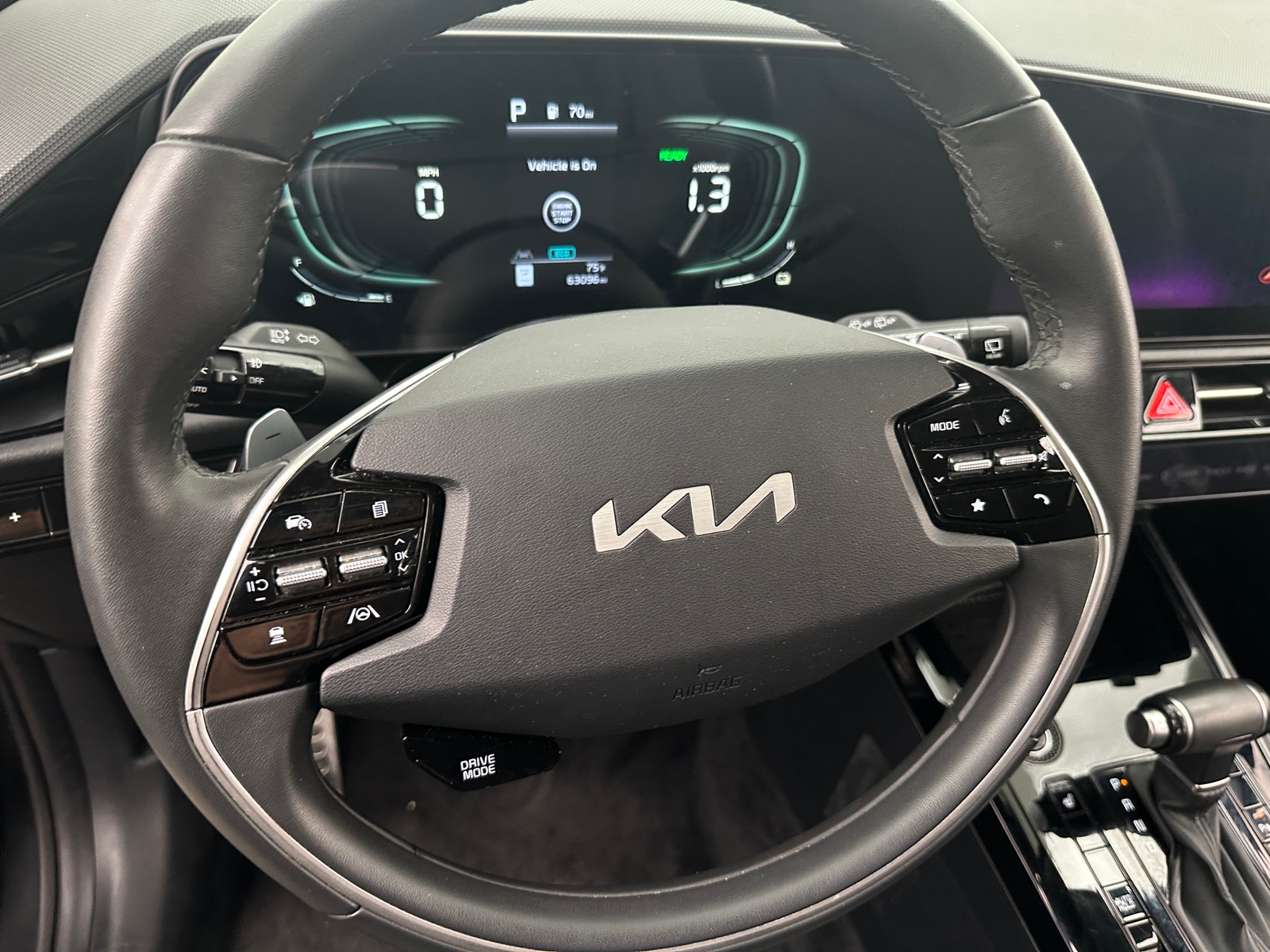 Thumbnail: 2023 Kia Niro - 5