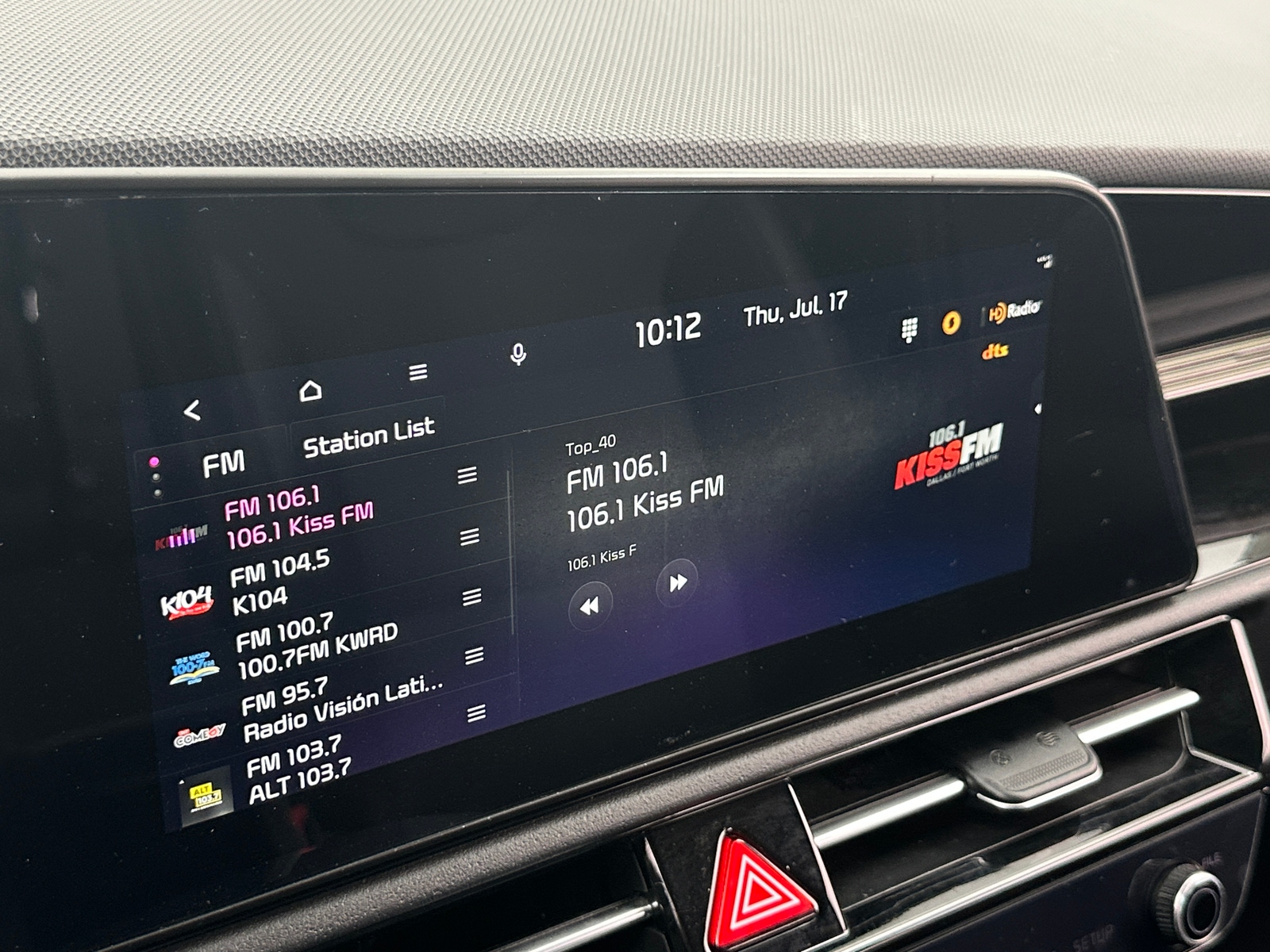 Thumbnail: 2023 Kia Niro - 4