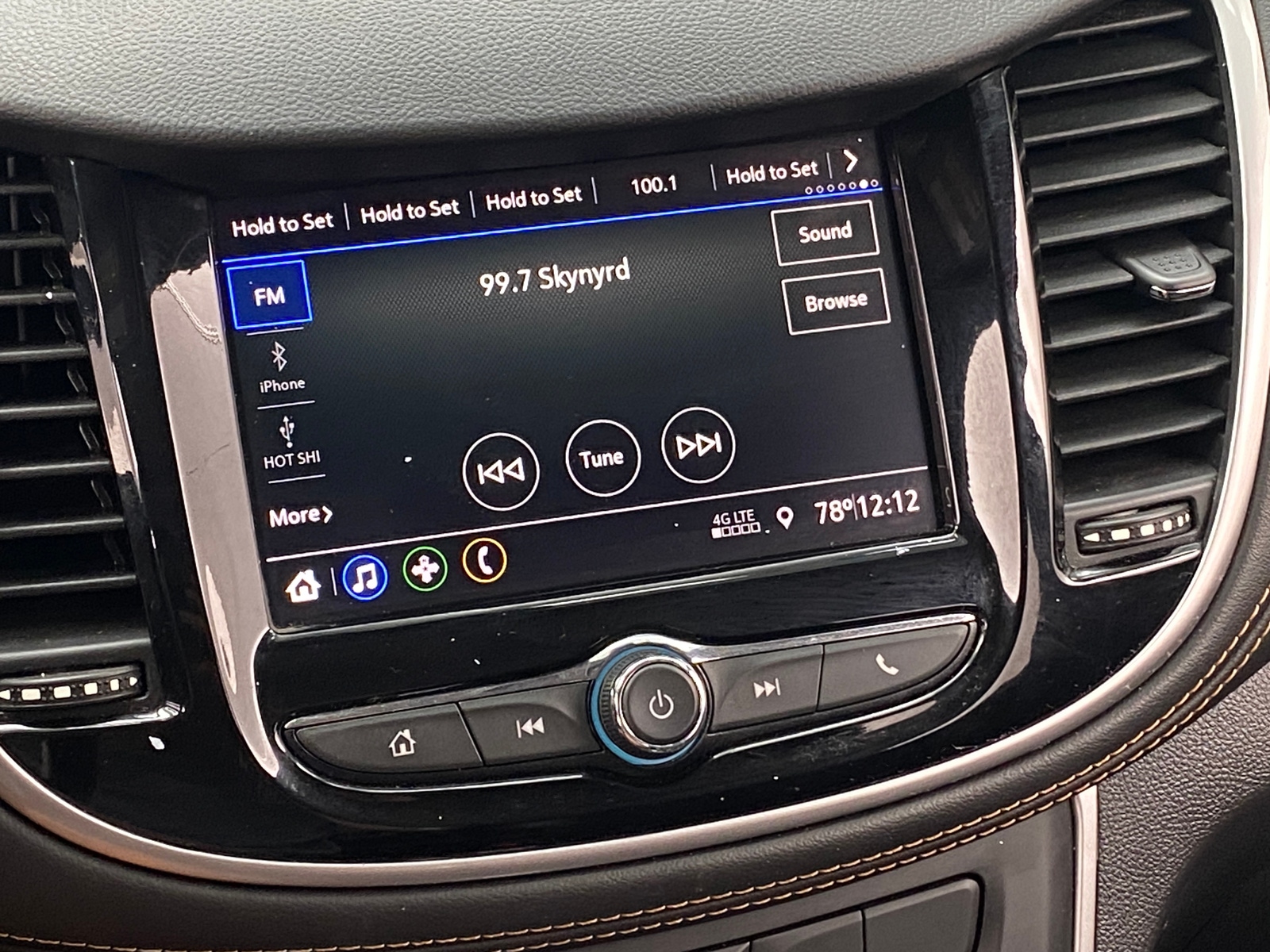 Thumbnail: 2021 Chevrolet Trax - 4