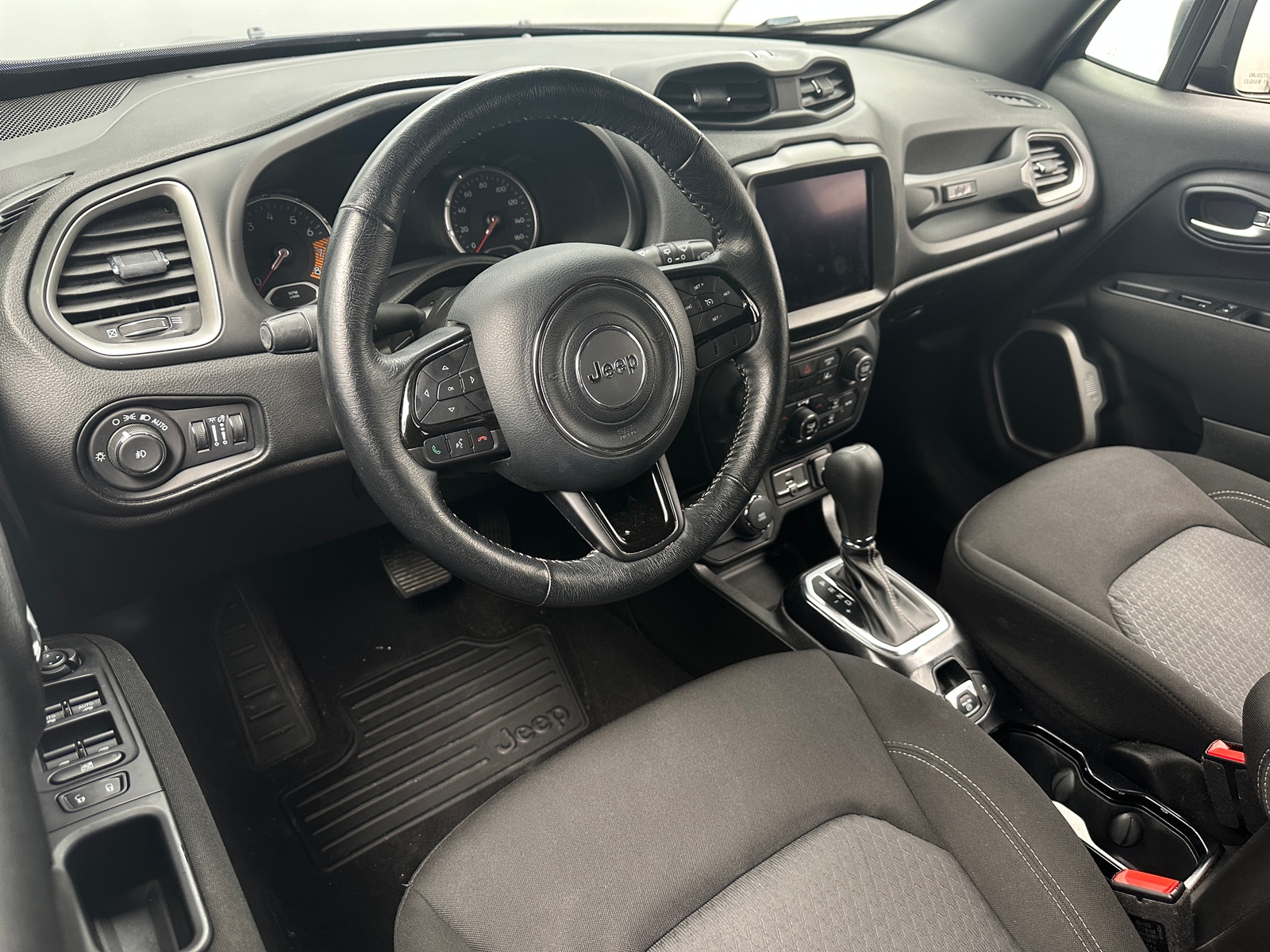 Thumbnail: 2021 Jeep Renegade - 3