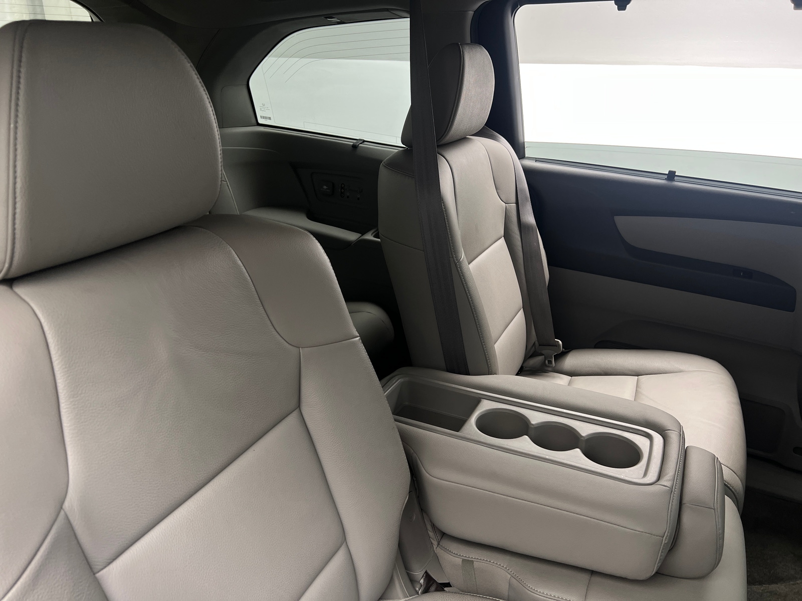 Thumbnail: 2015 Honda Odyssey - 5