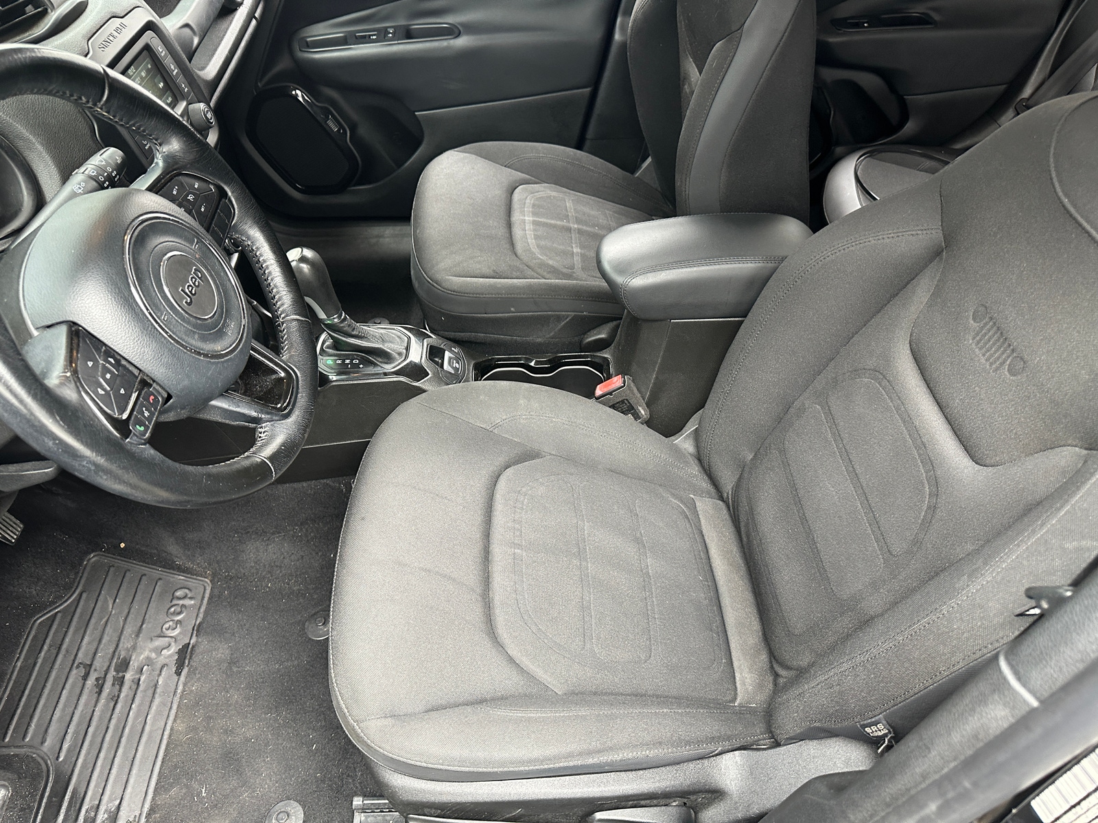 Thumbnail: 2017 Jeep Renegade - 2