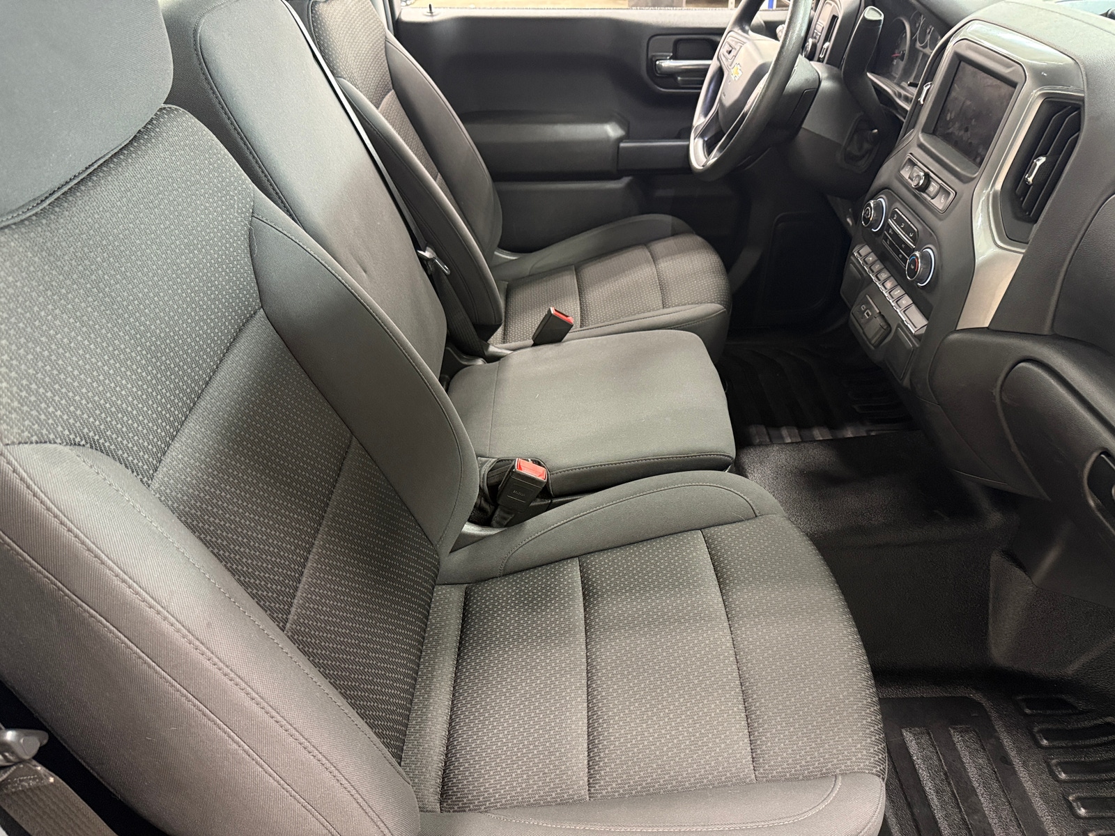 Thumbnail: 2024 Chevrolet Silverado 1500 - 2