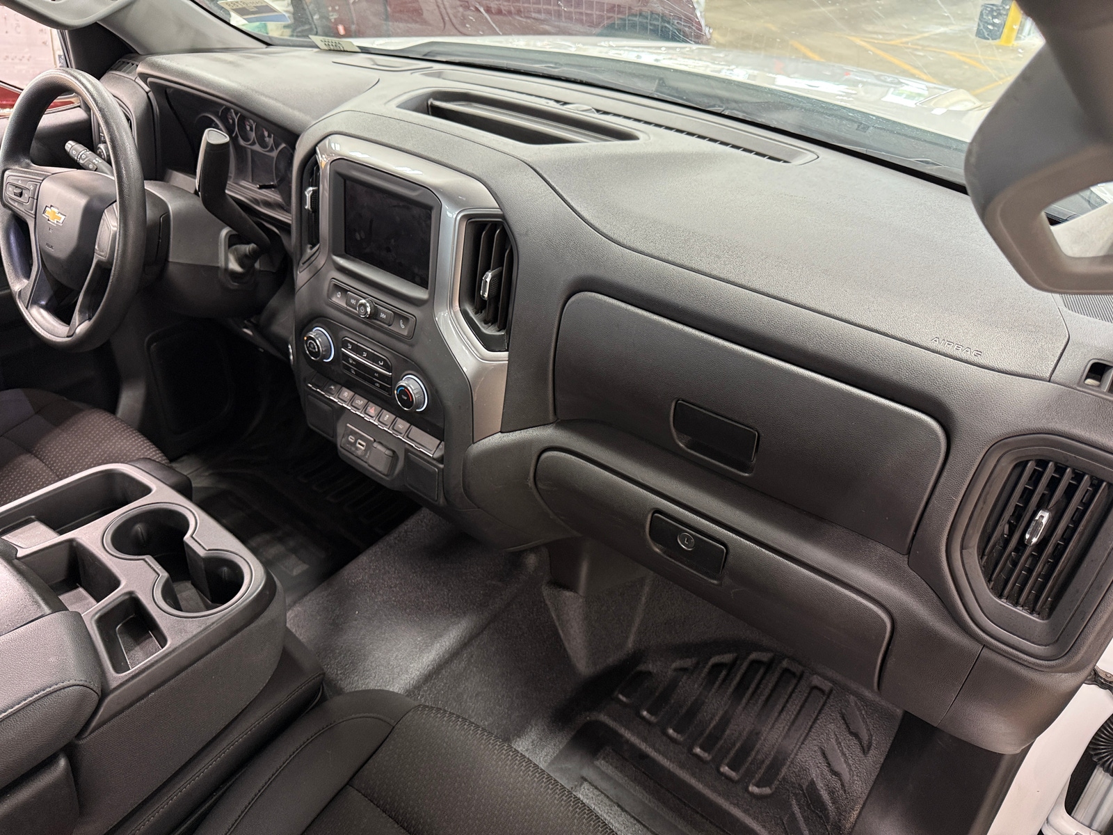 Thumbnail: 2024 Chevrolet Silverado 1500 - 3