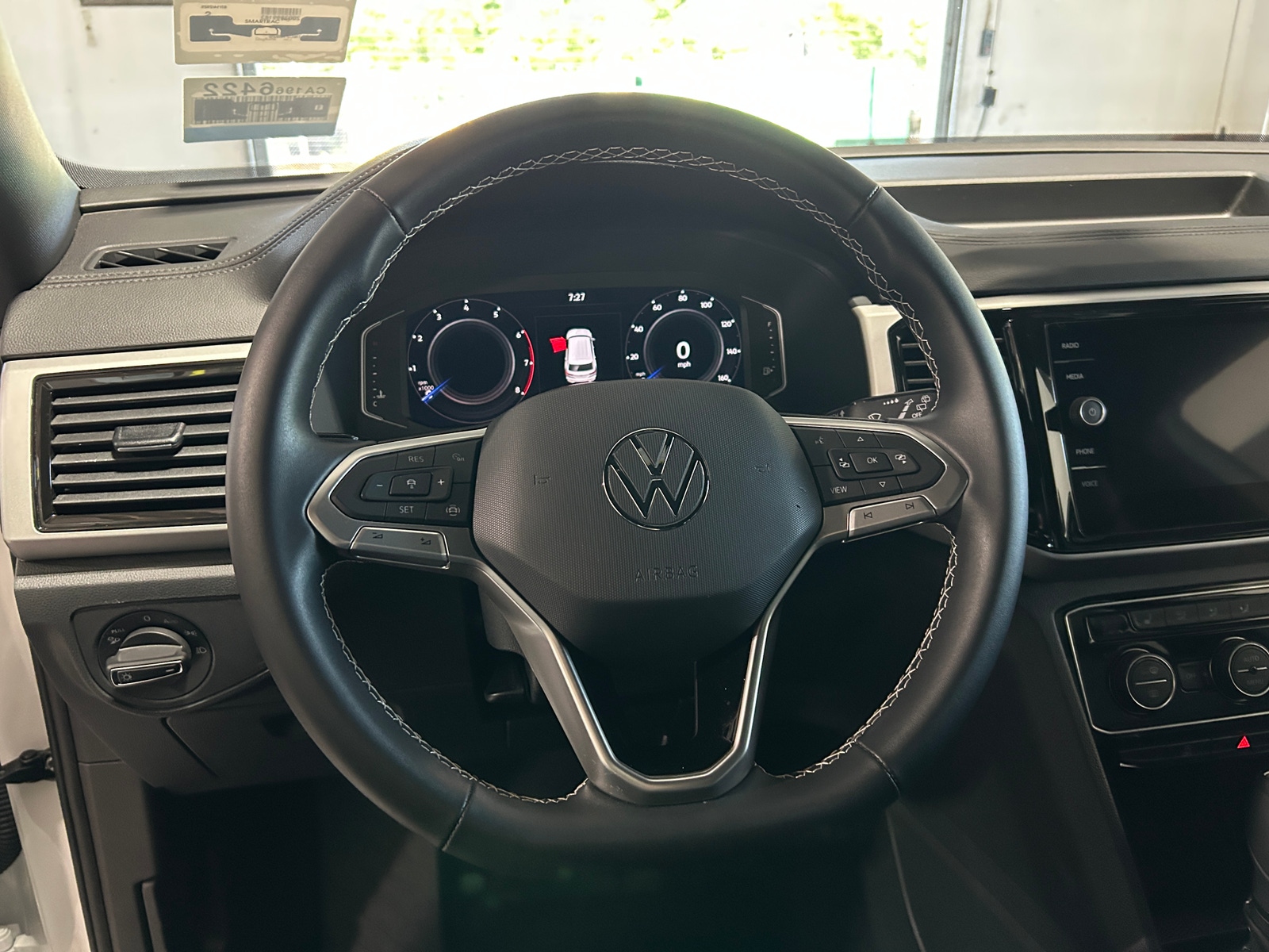 Thumbnail: 2022 Volkswagen Atlas - 4
