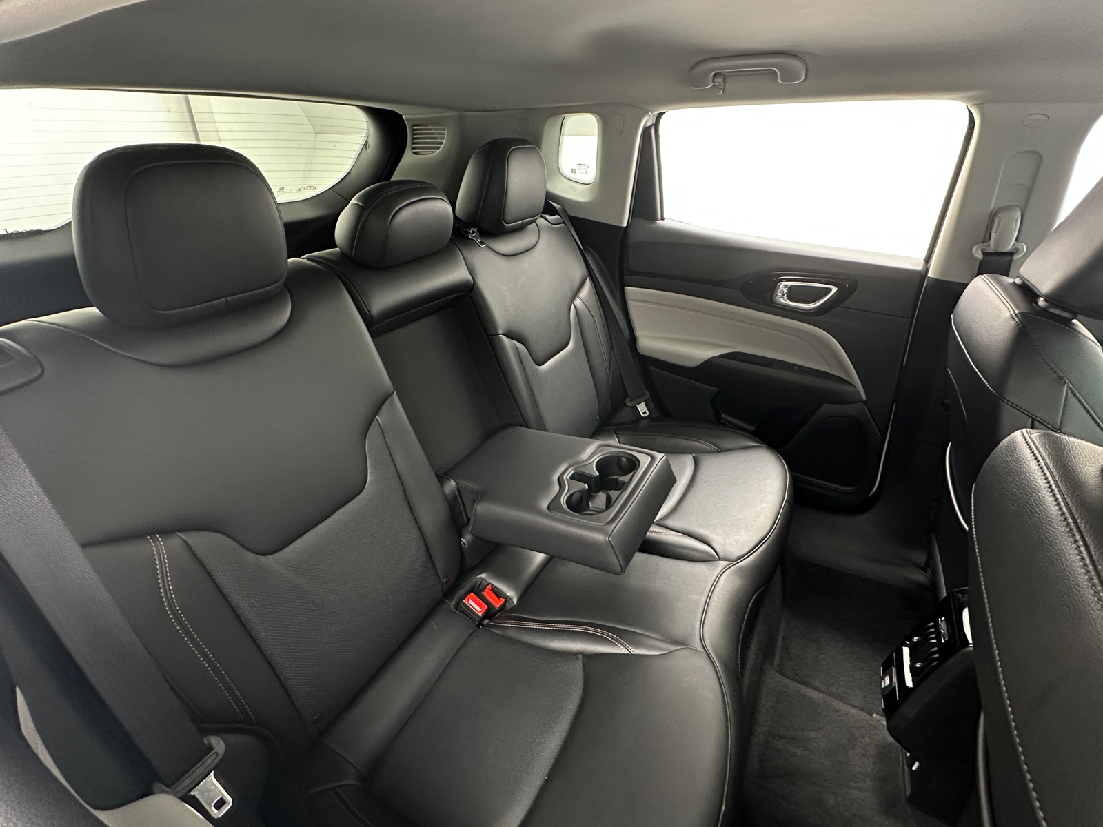 Thumbnail: 2022 Jeep Compass - 5