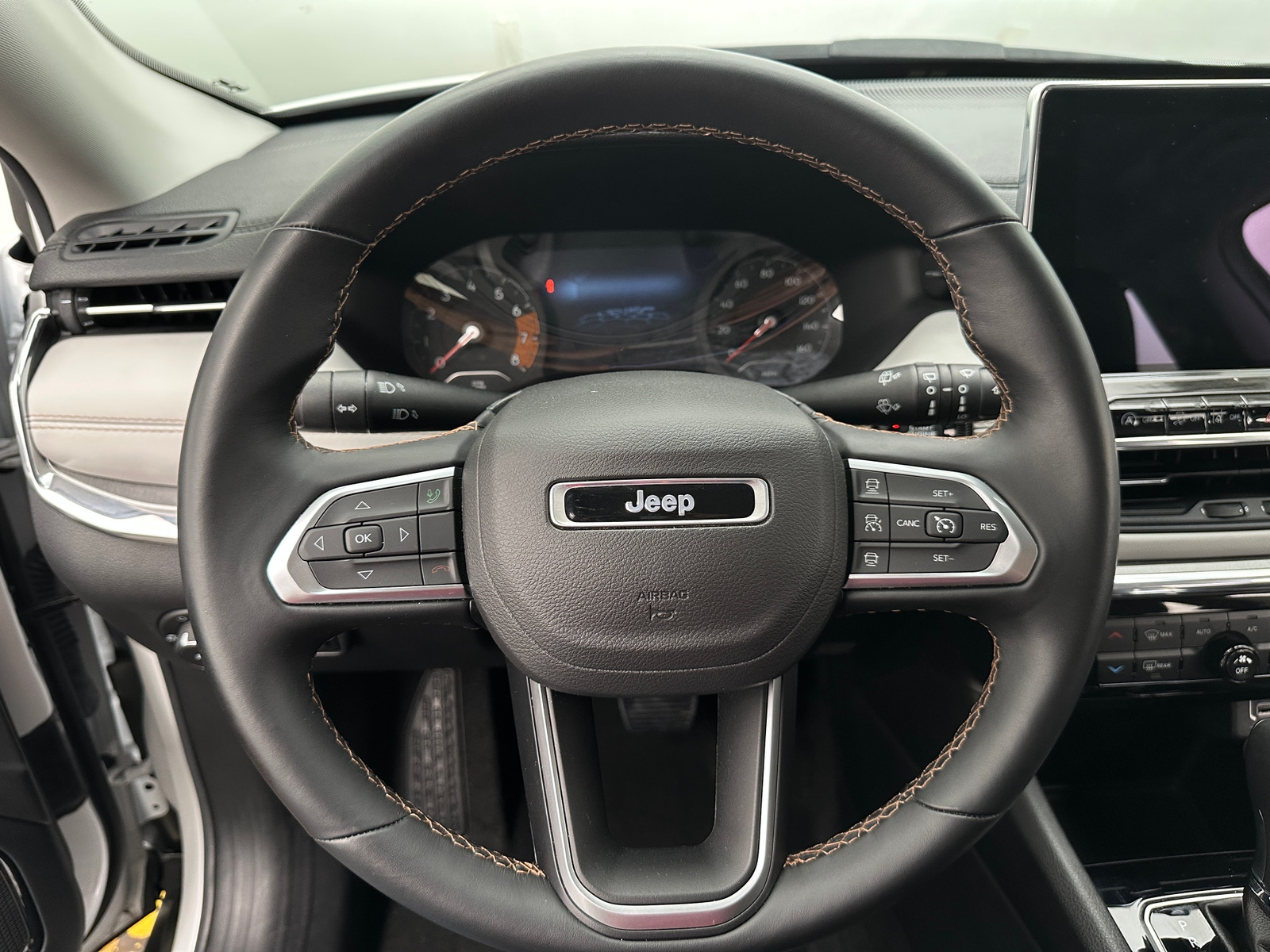 Thumbnail: 2022 Jeep Compass - 4