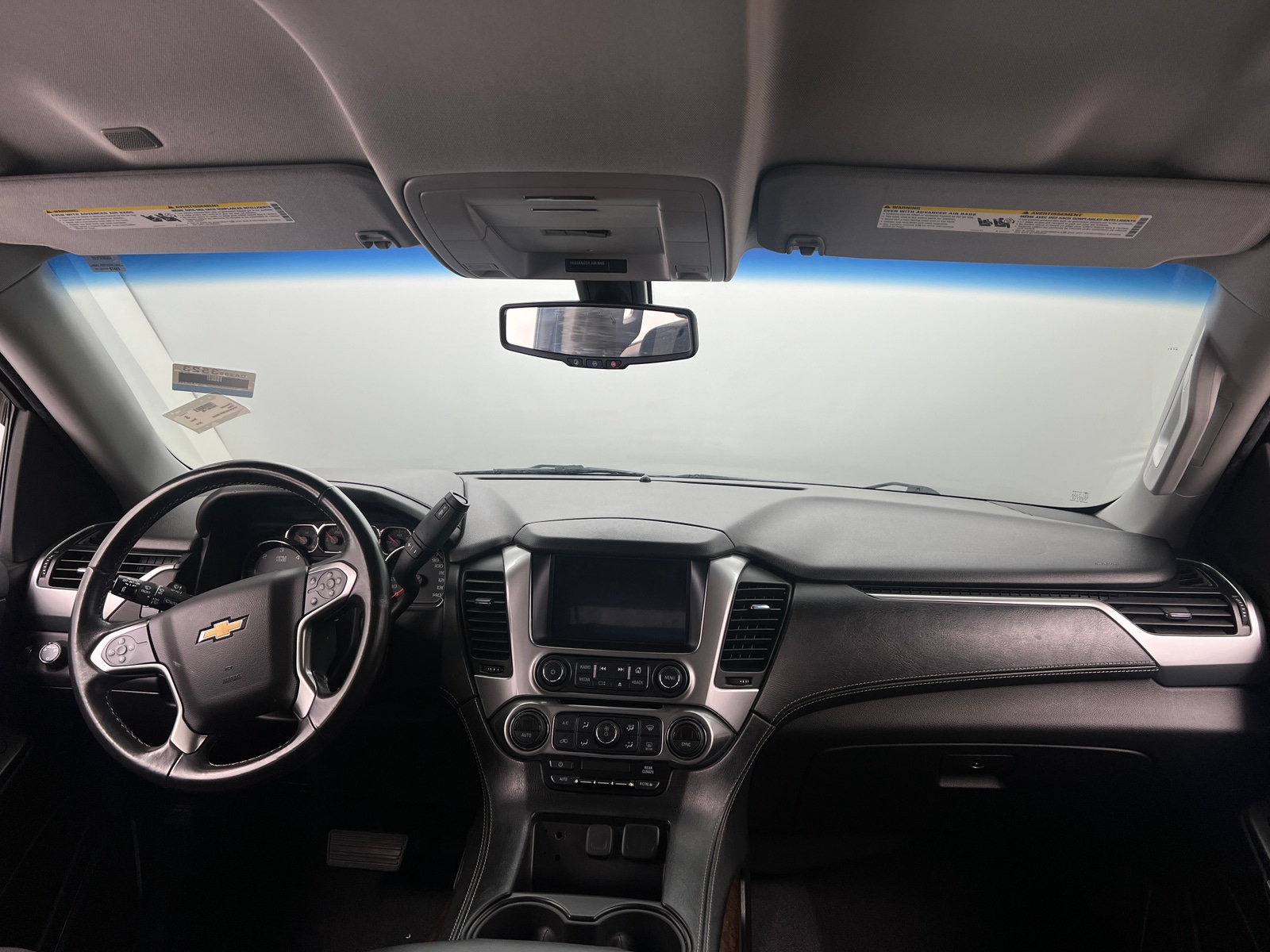 Thumbnail: 2019 Chevrolet Tahoe - 3