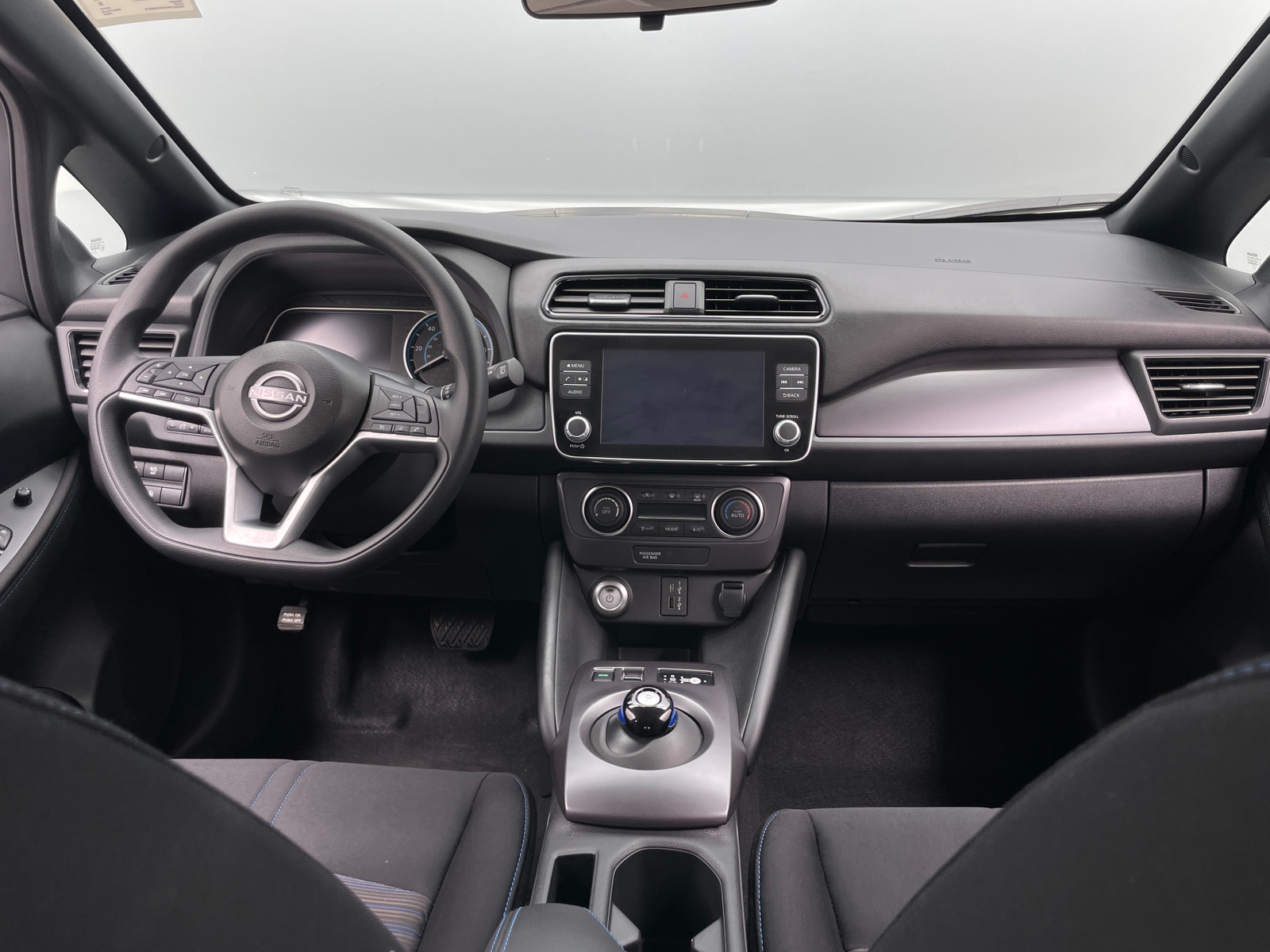 Thumbnail: 2024 Nissan Leaf - 3