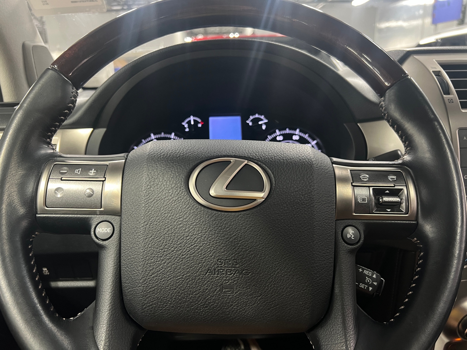 Thumbnail: 2015 Lexus GX - 4