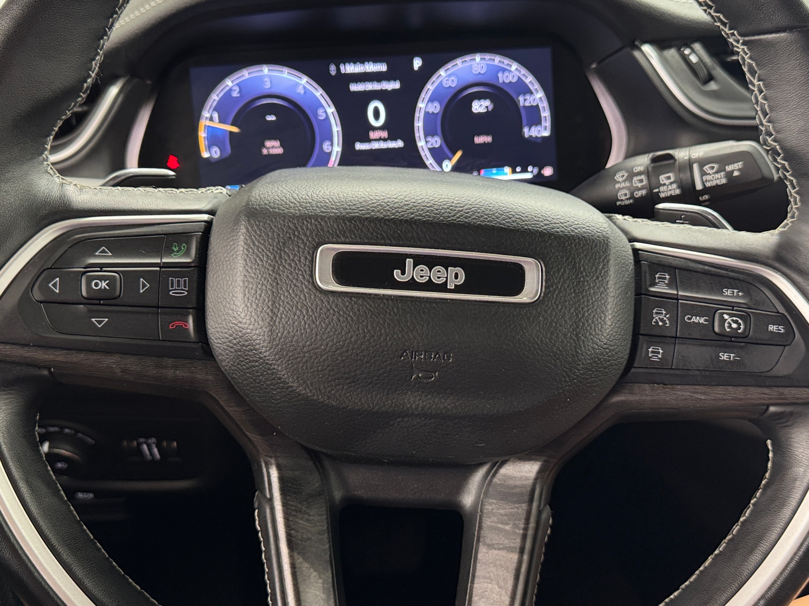 Thumbnail: 2022 Jeep Grand Cherokee L - 5