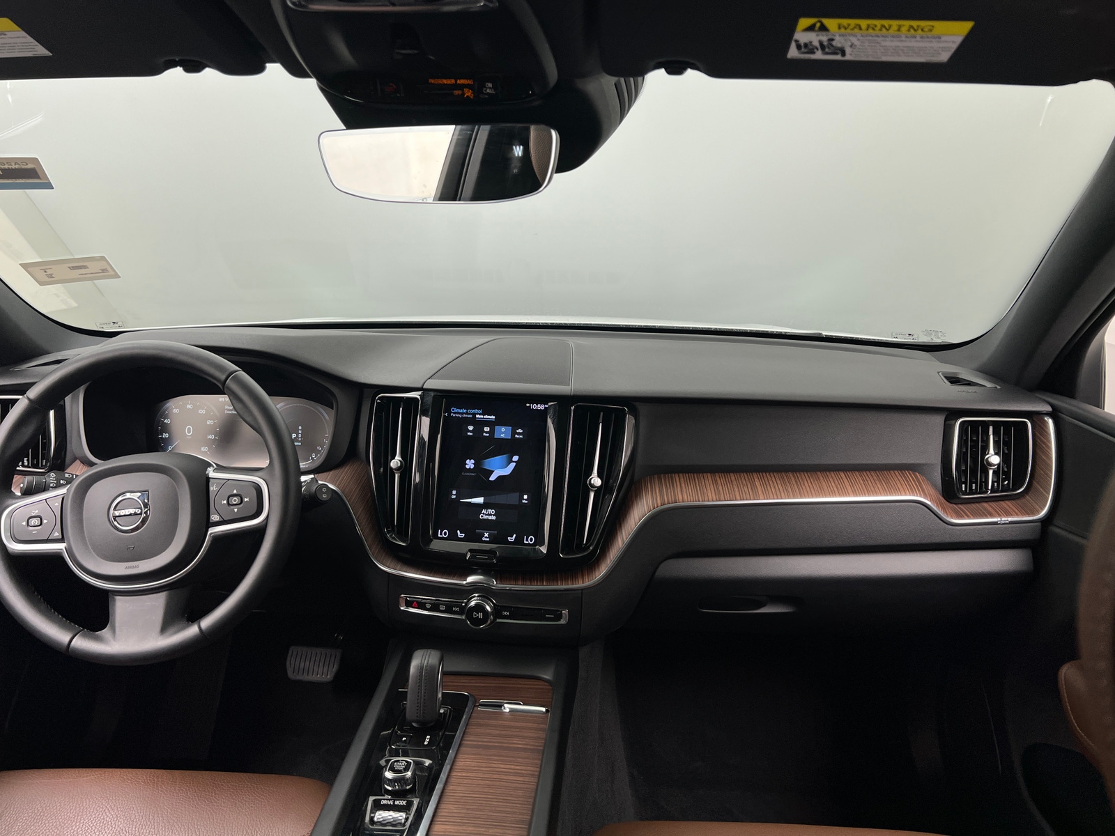Thumbnail: 2021 Volvo XC60 - 2