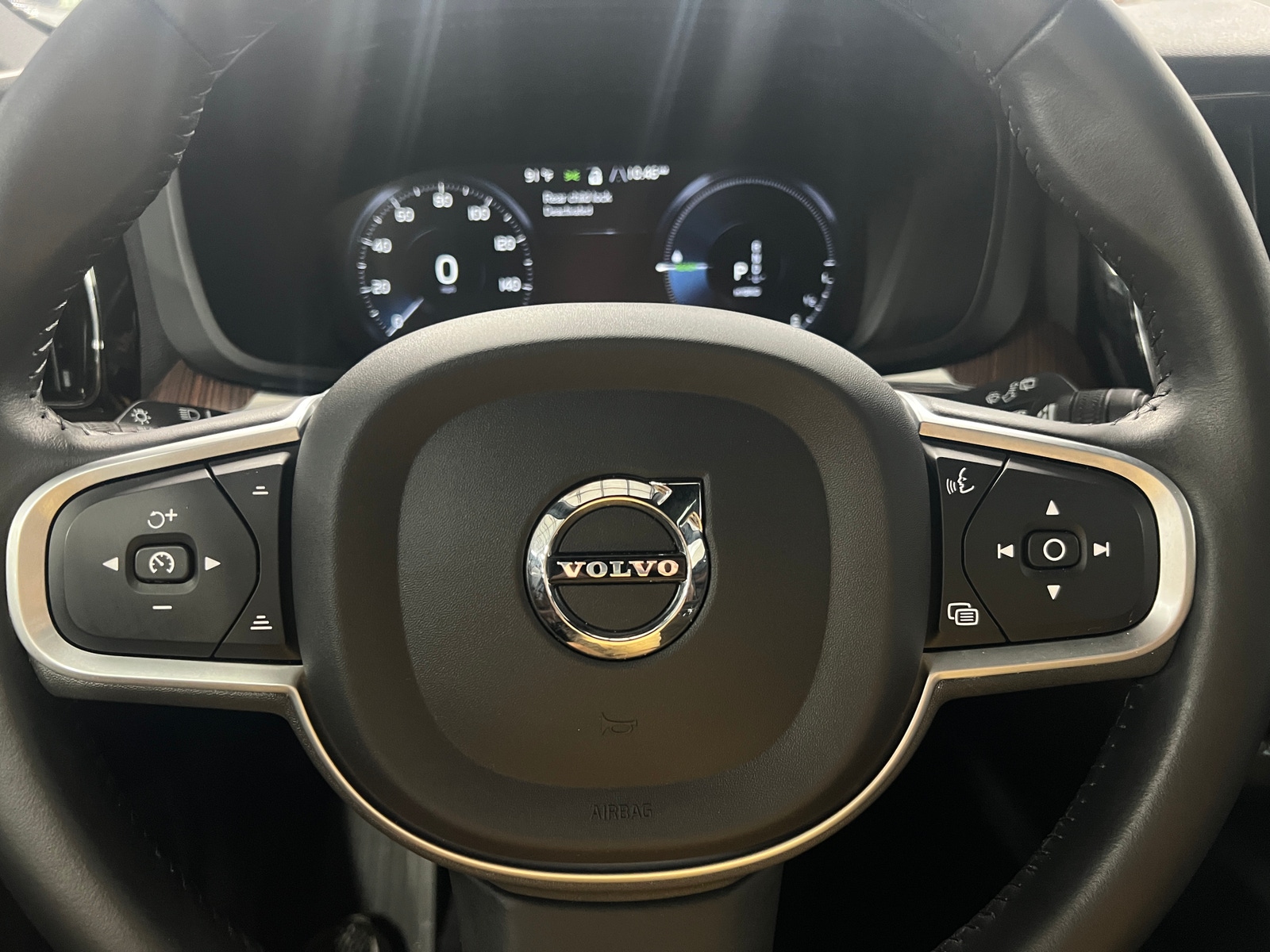 Thumbnail: 2021 Volvo XC60 - 4