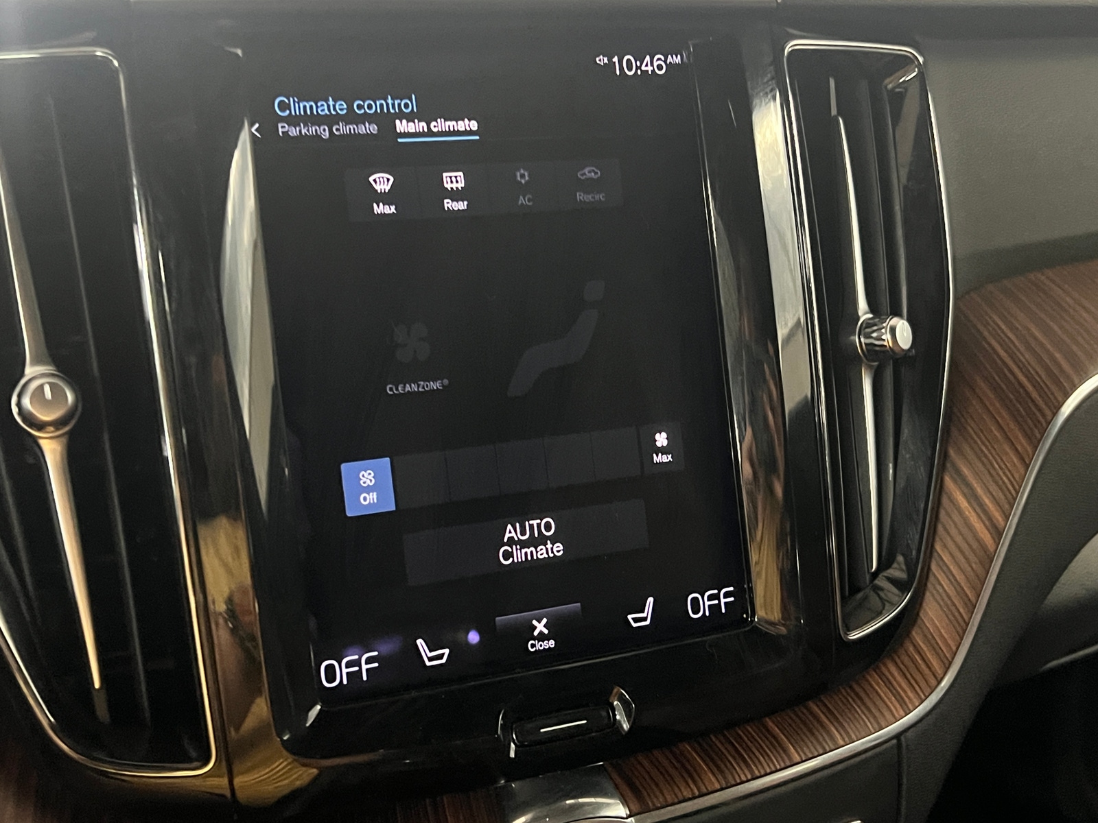 Thumbnail: 2021 Volvo XC60 - 3