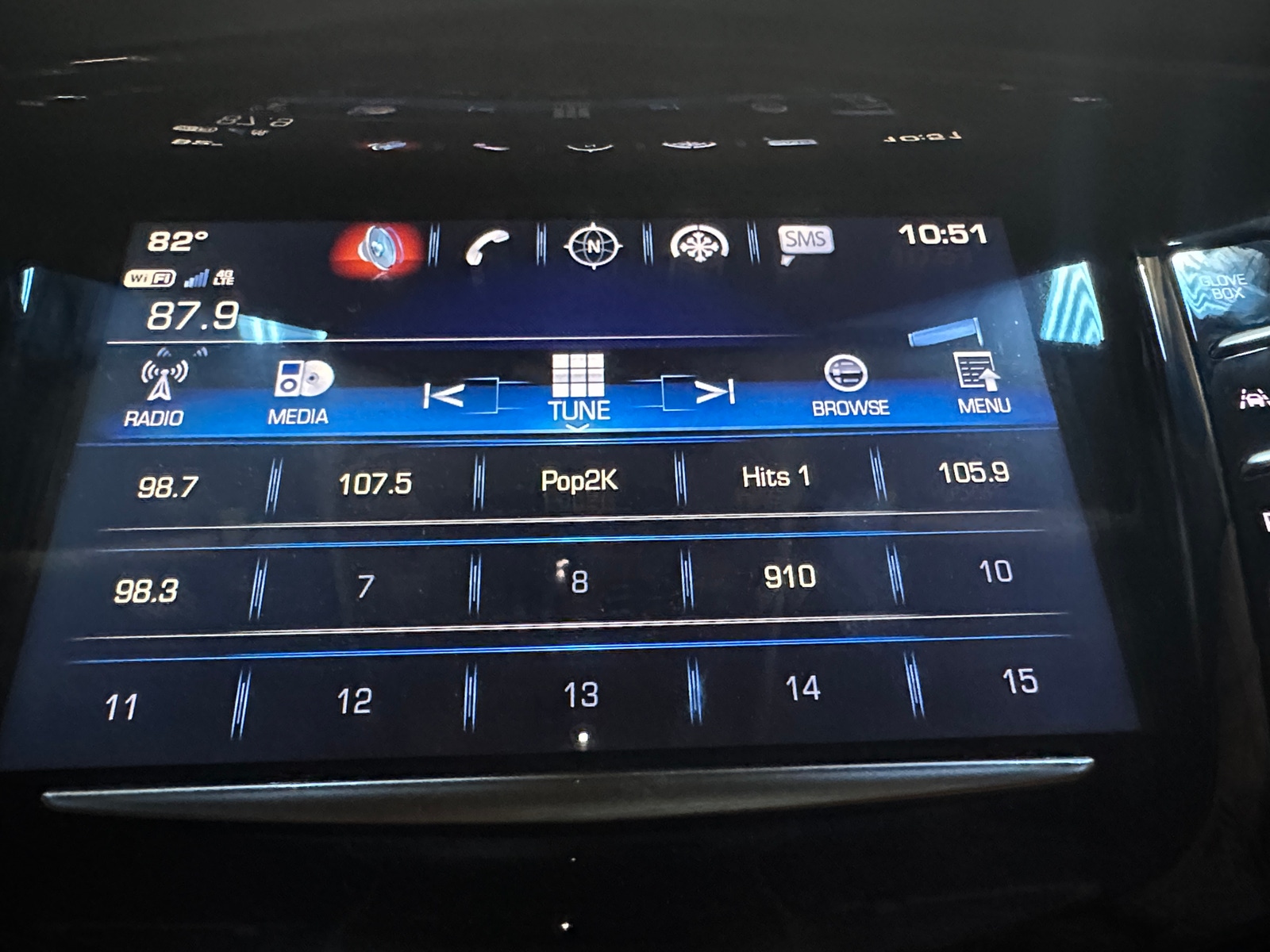 Thumbnail: 2018 Cadillac Escalade - 3