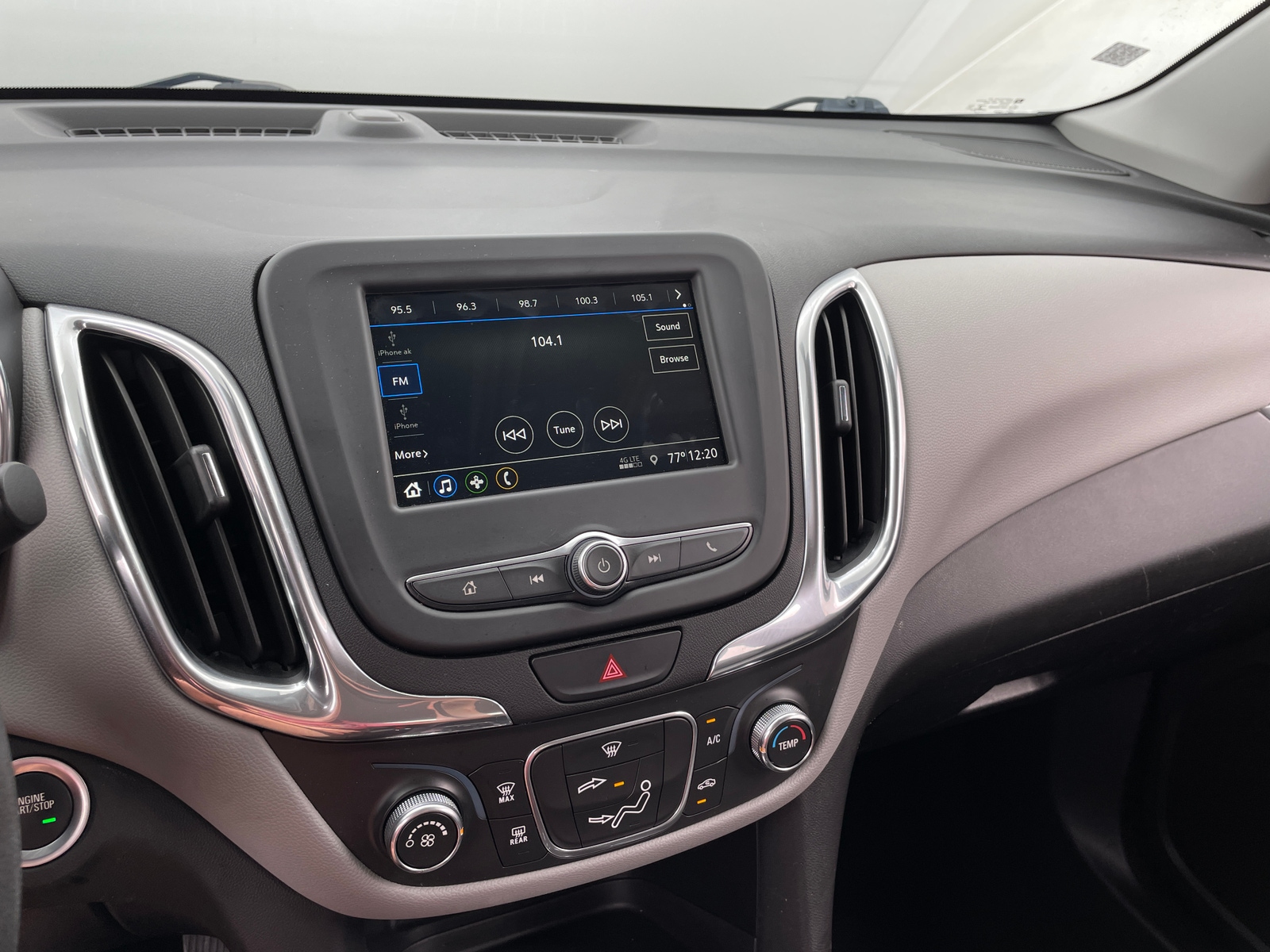 Thumbnail: 2019 Chevrolet Equinox - 4