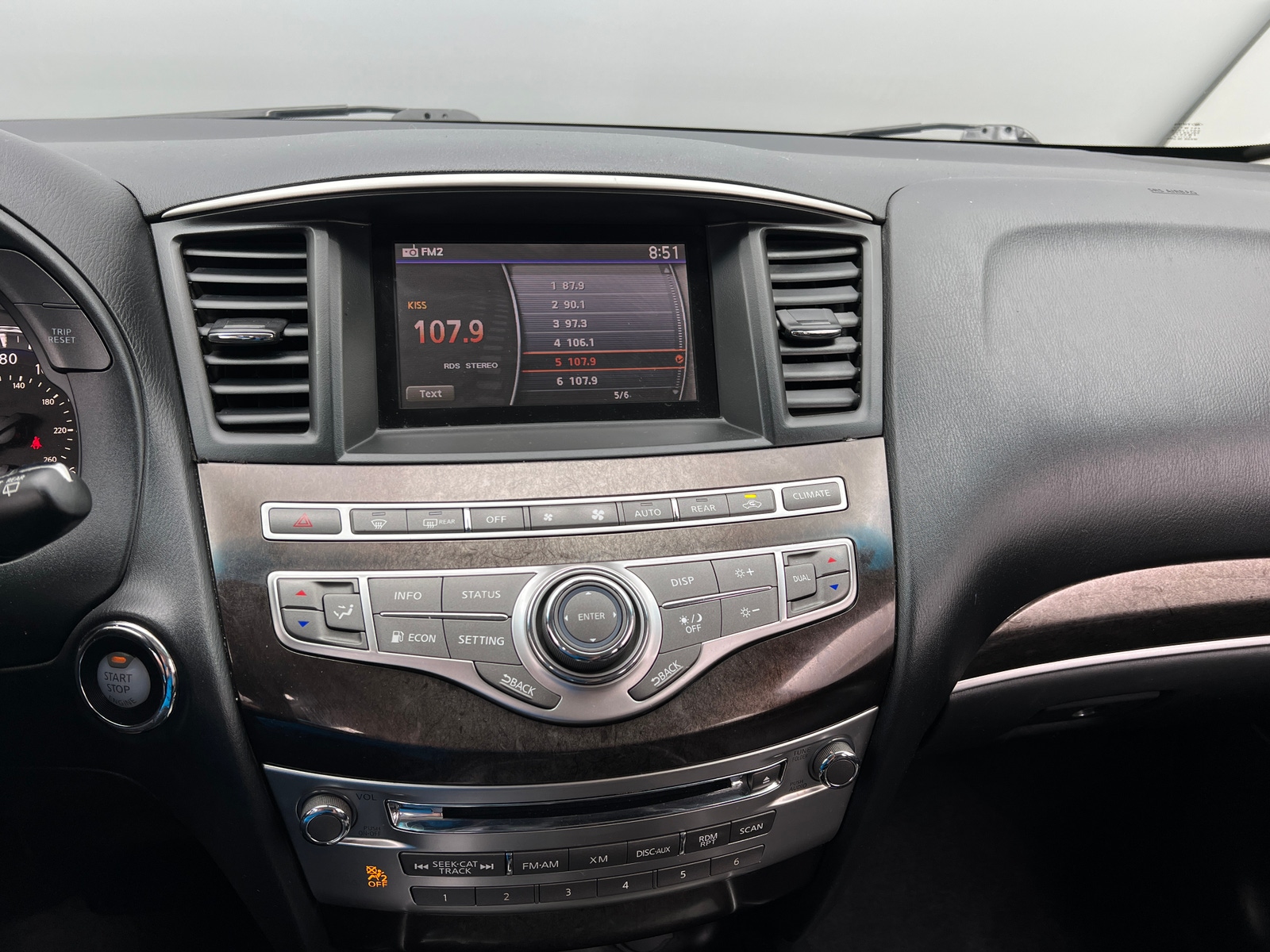 Thumbnail: 2015 INFINITI QX60 - 3