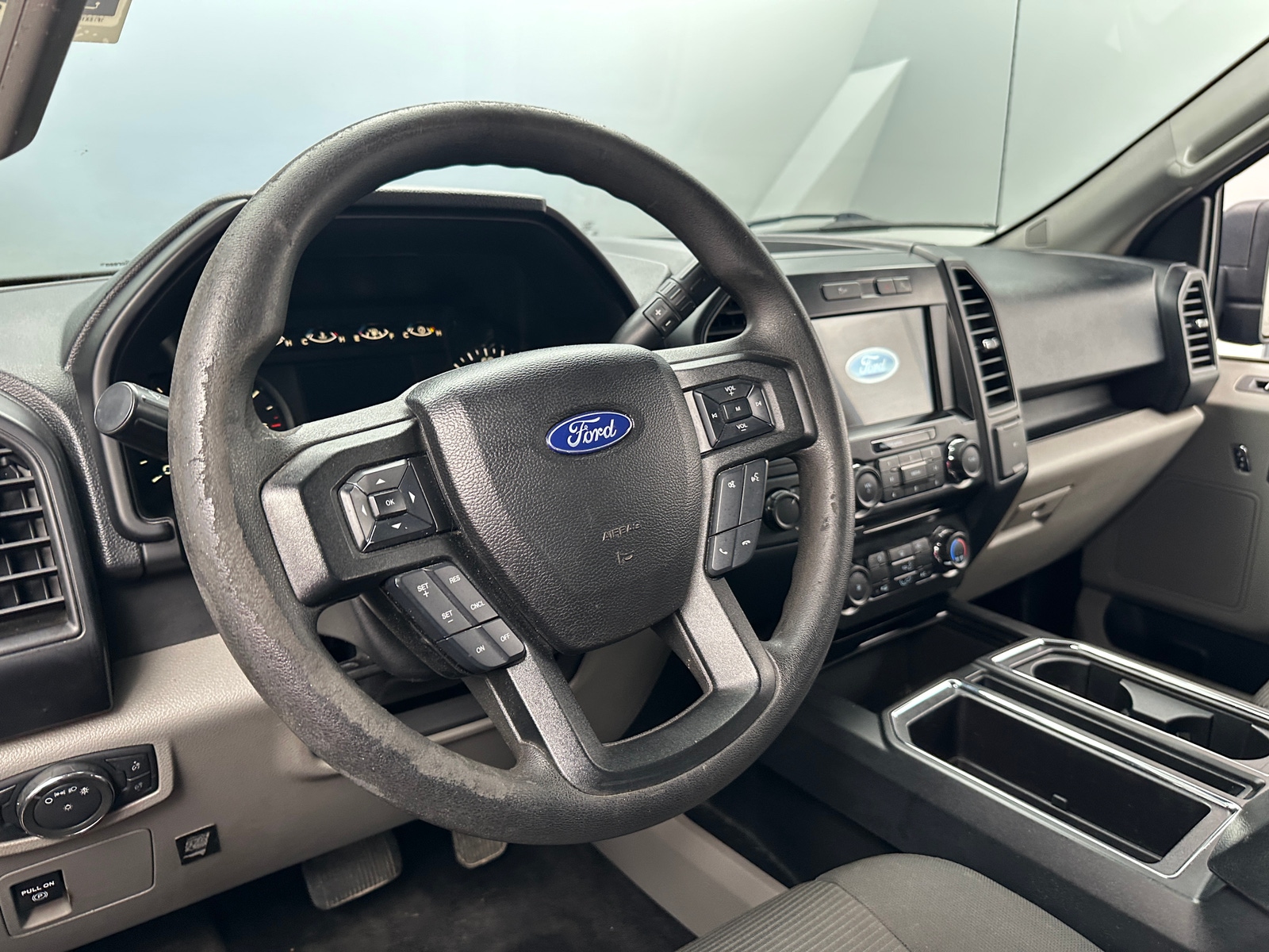 Thumbnail: 2017 Ford Econoline - 5