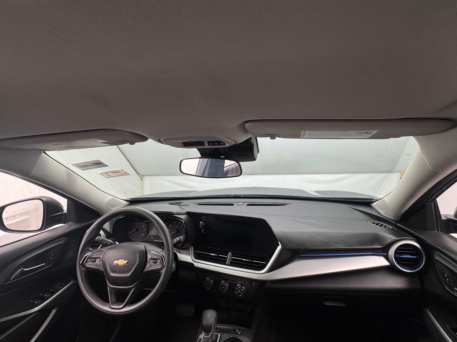 Thumbnail: 2024 Chevrolet Trax - 3