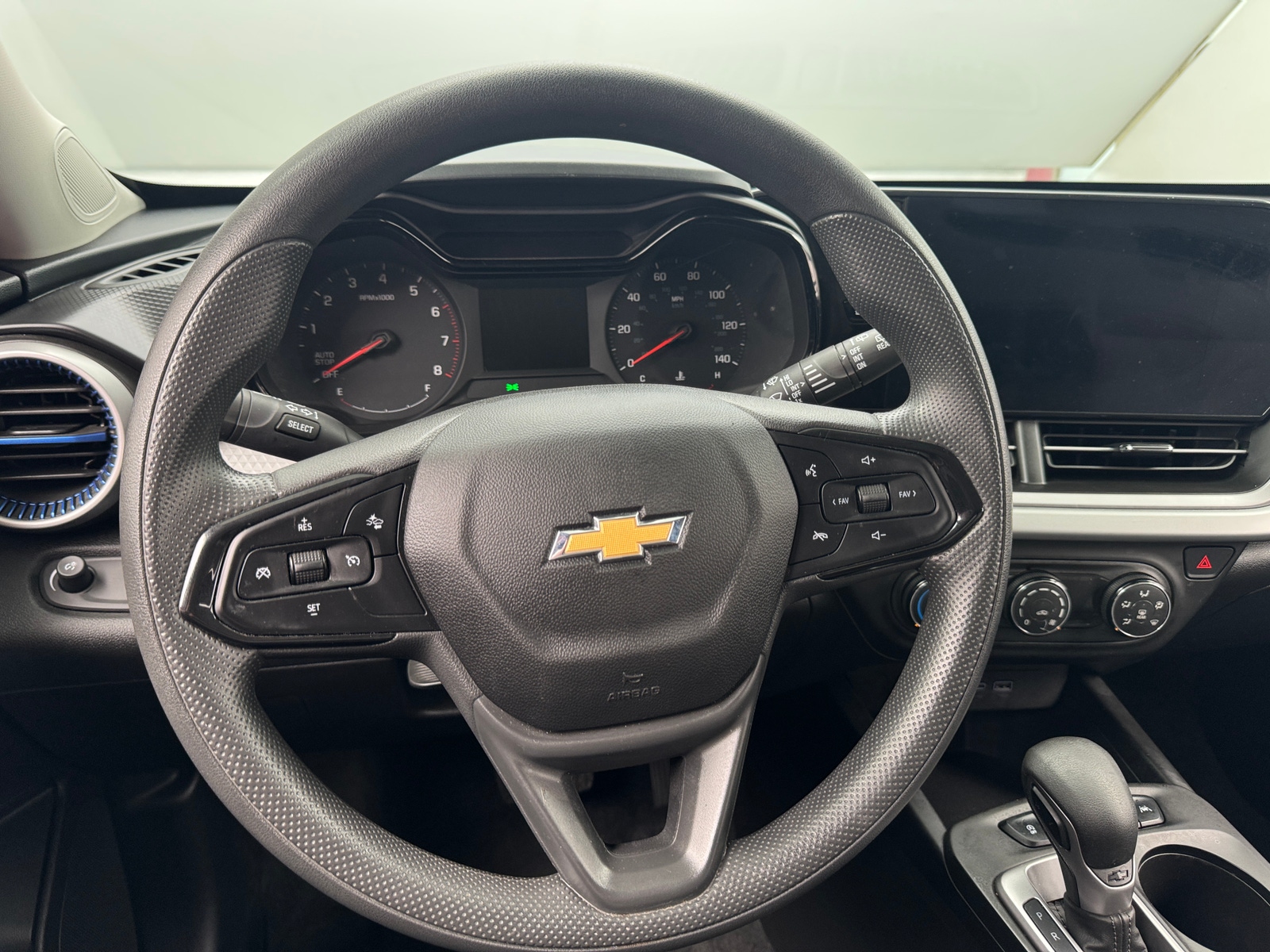 Thumbnail: 2024 Chevrolet Trax - 5