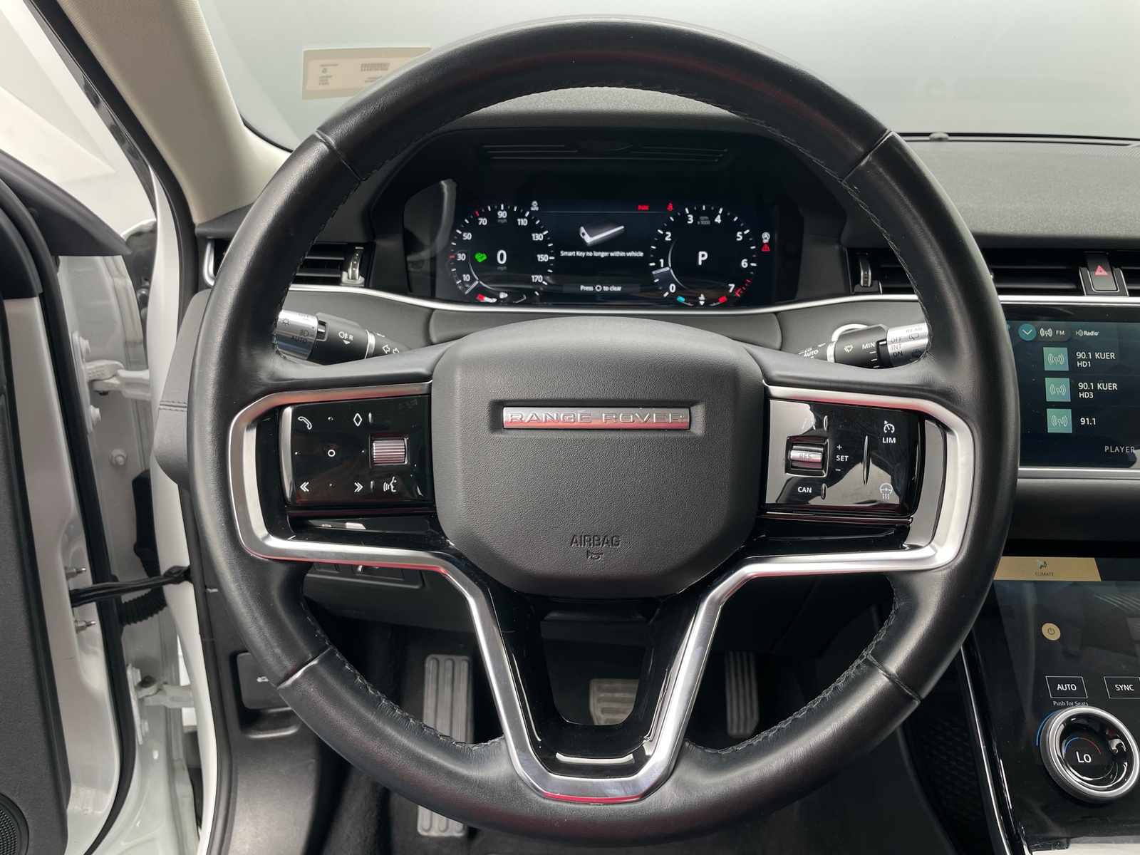 Thumbnail: 2021 Land Rover Range Rover Evoque - 4