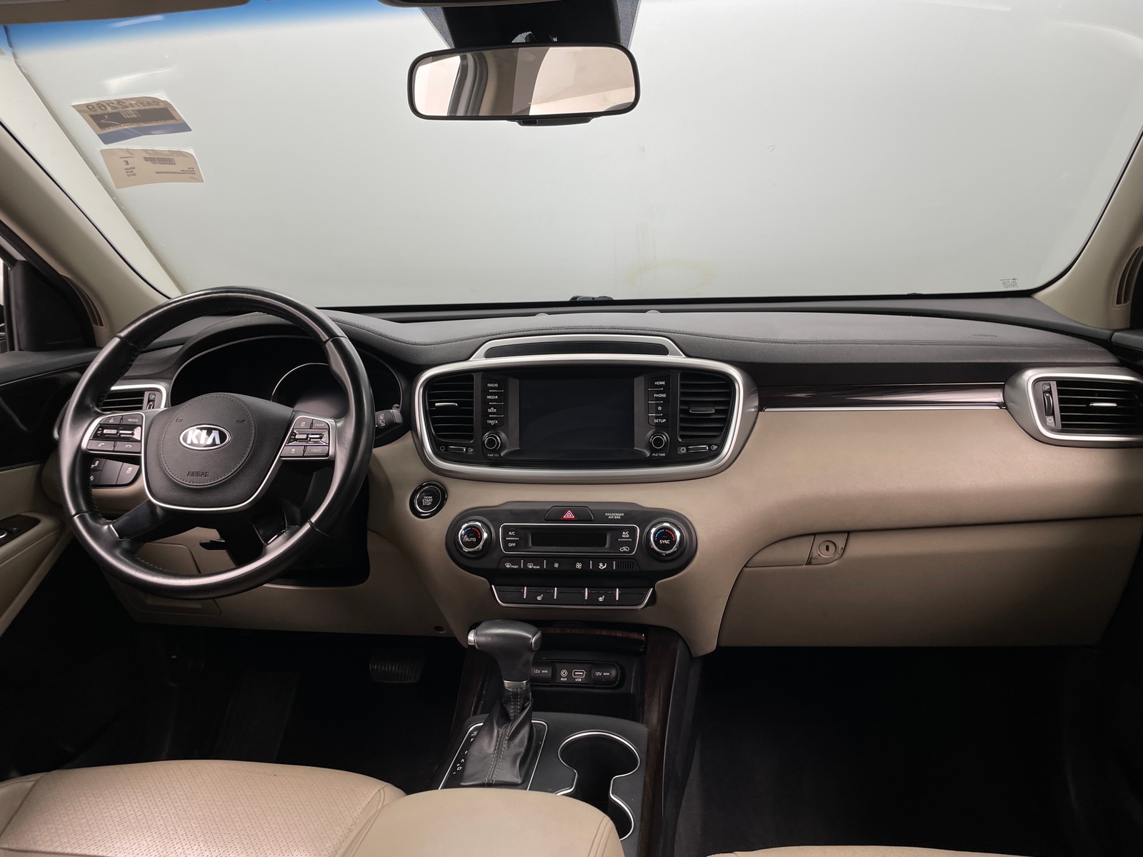 Thumbnail: 2019 Kia Sorento - 2