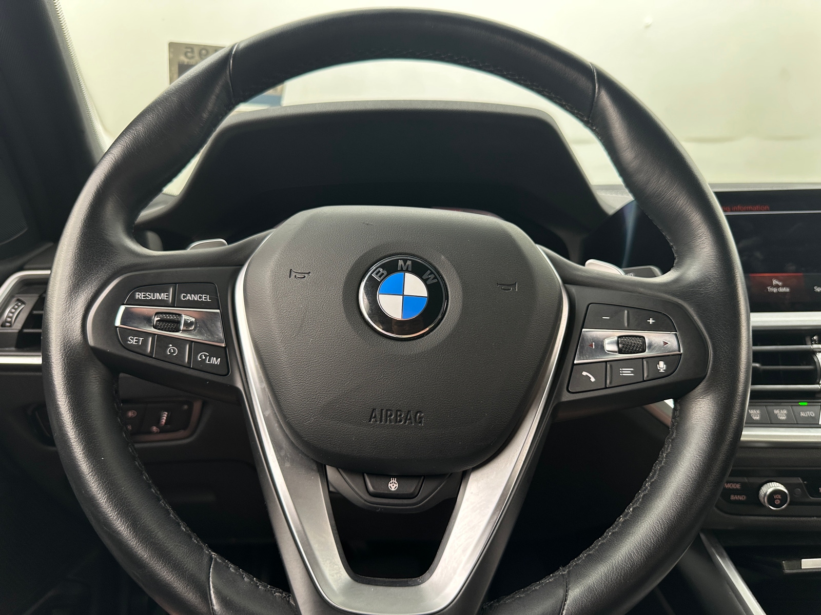 Thumbnail: 2020 BMW 3 Series - 4