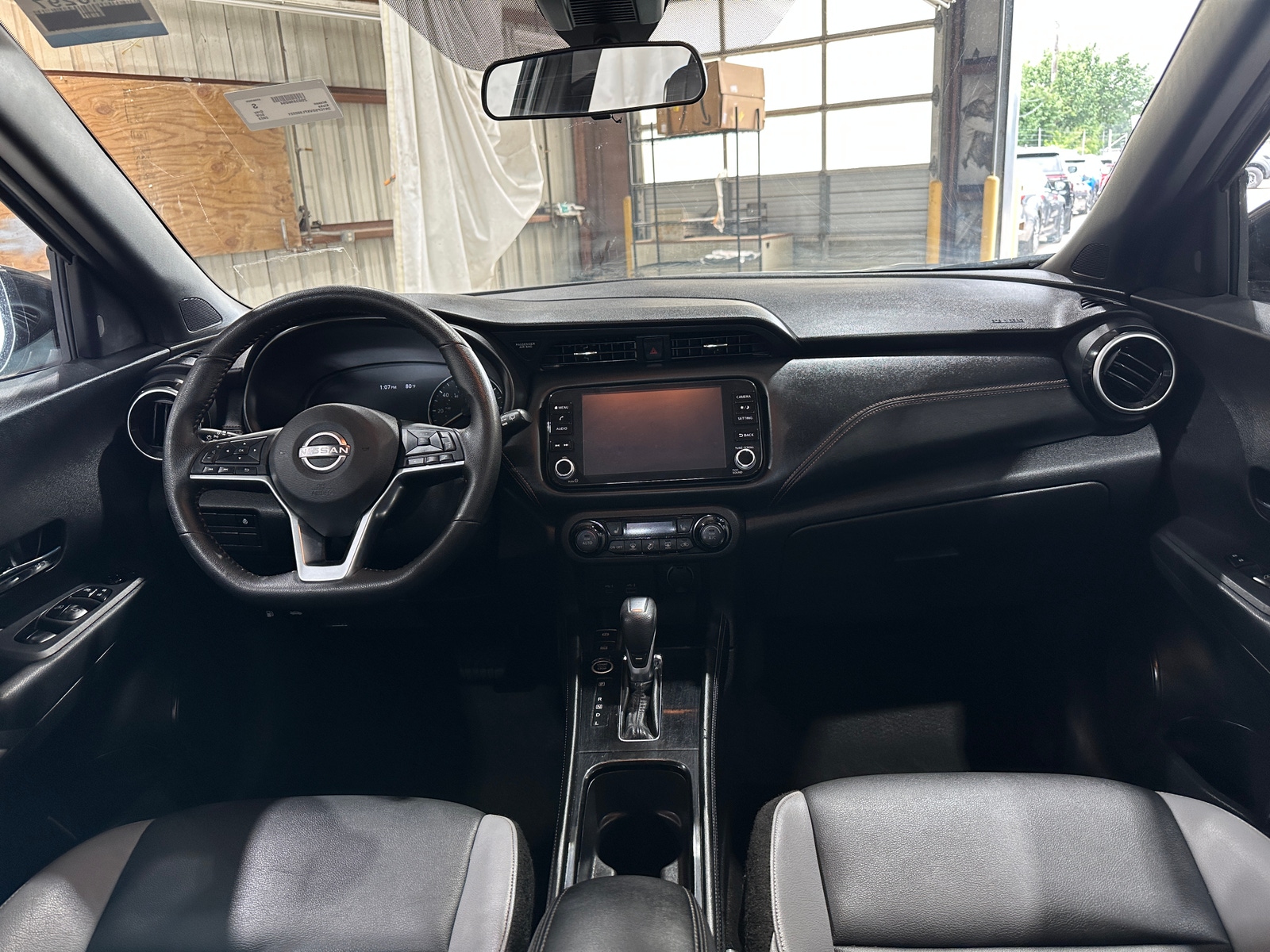 Thumbnail: 2023 Nissan Kicks - 3