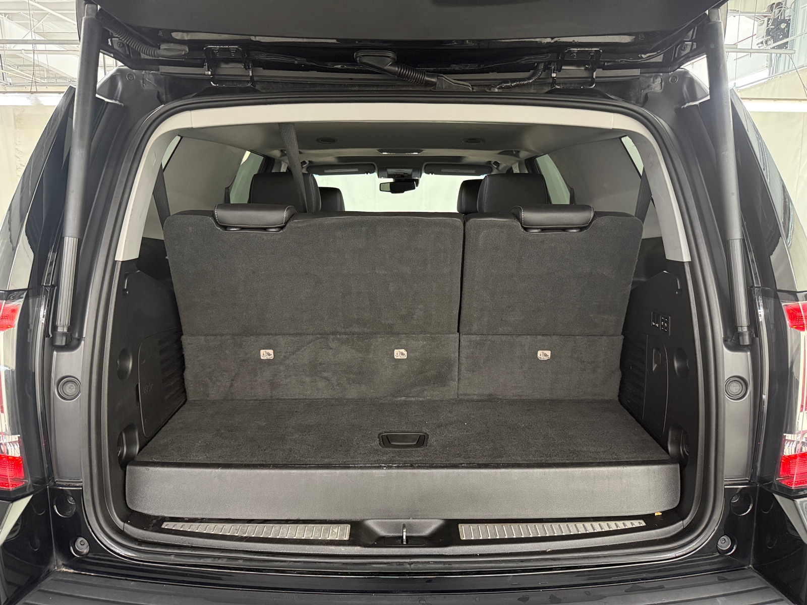Thumbnail: 2019 GMC Yukon - 6