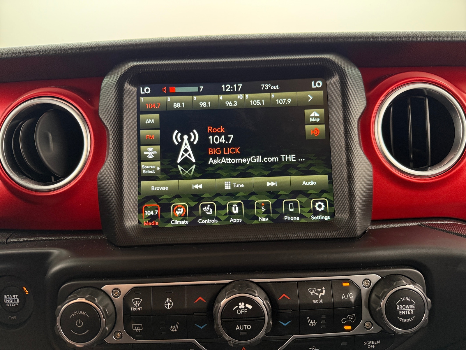 Thumbnail: 2021 Jeep Wrangler - 3