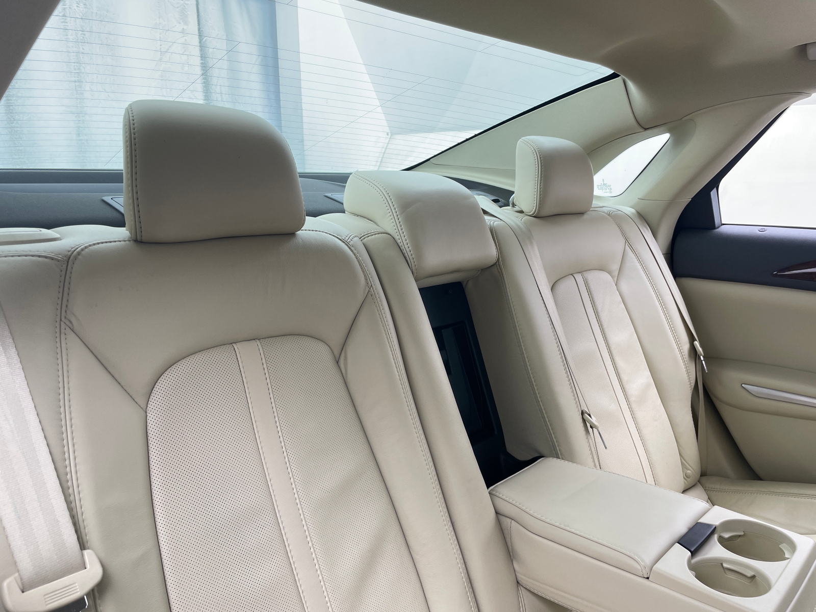 Thumbnail: 2015 Lincoln MKZ - 5