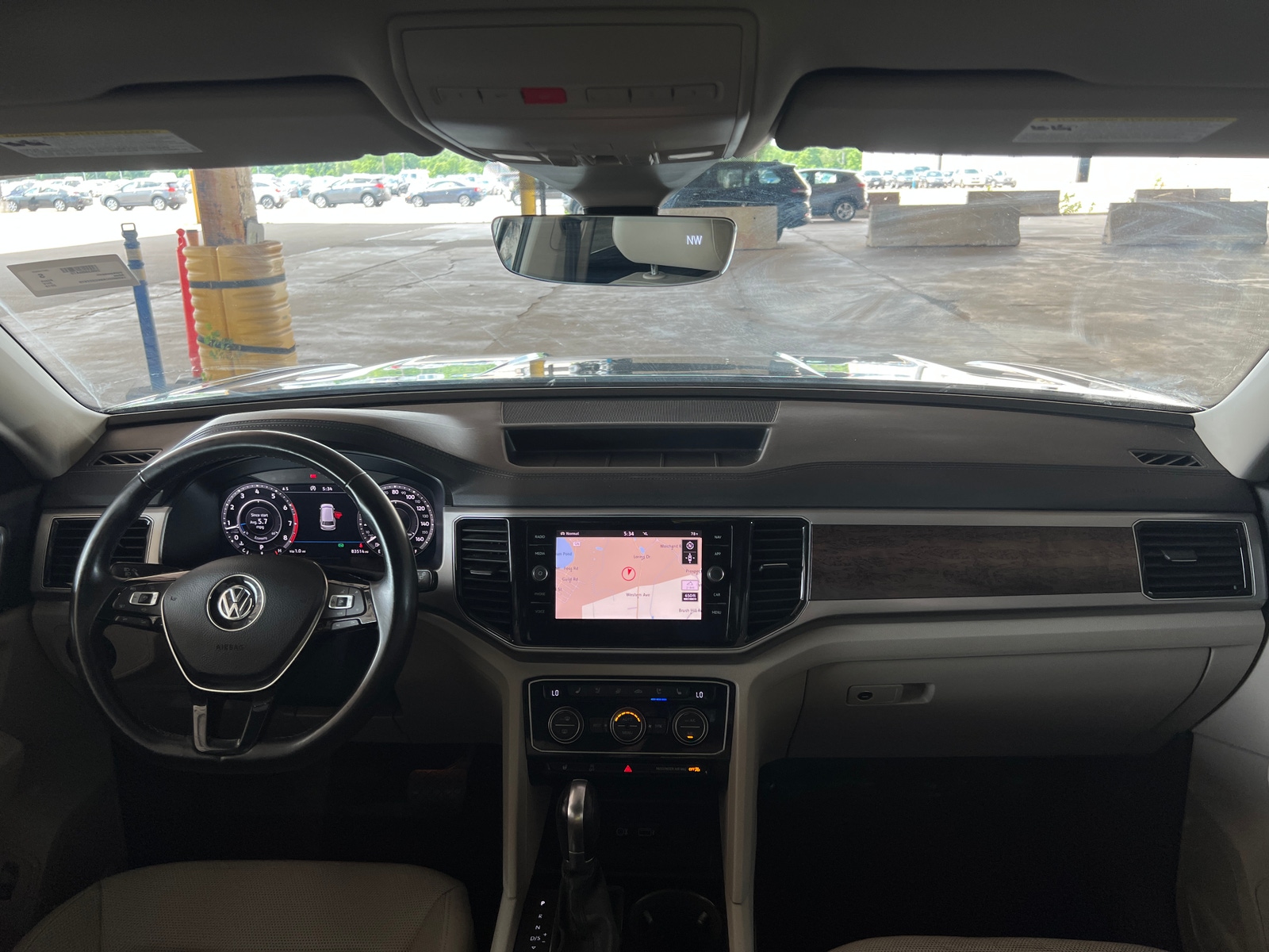 Thumbnail: 2019 Volkswagen Atlas - 2