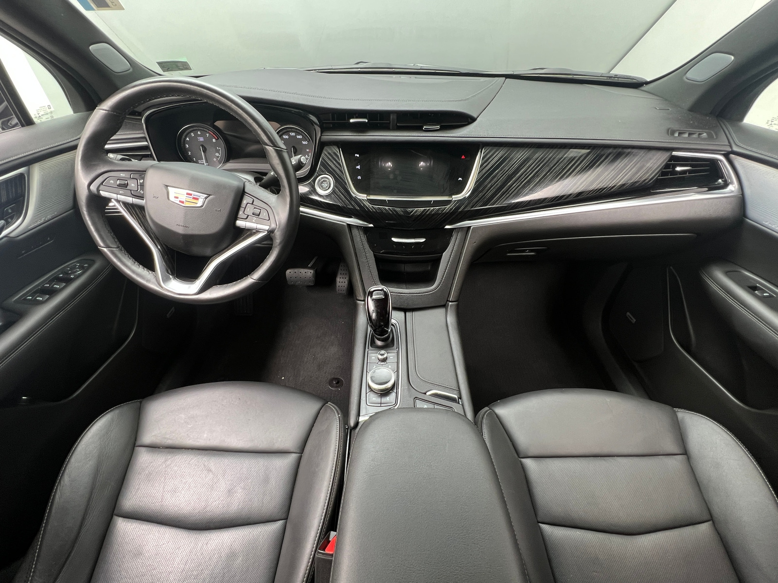Thumbnail: 2023 Cadillac XT6 - 2