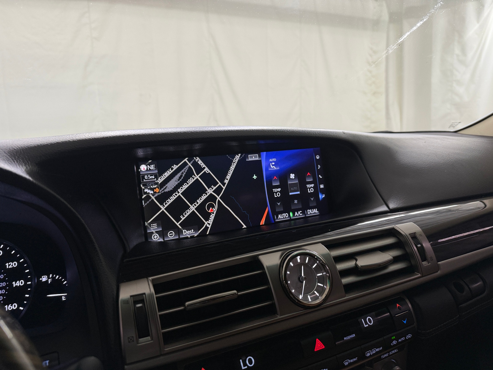 Thumbnail: 2016 Lexus LS - 3