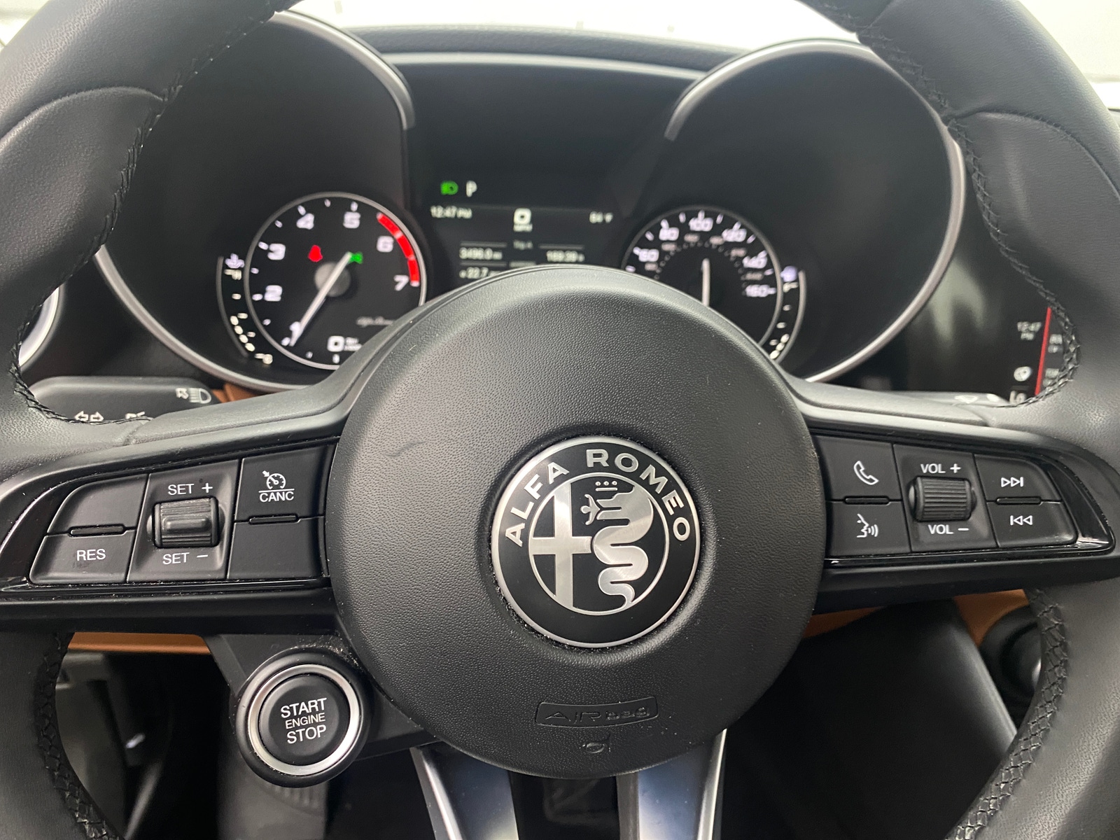 Thumbnail: 2020 Alfa Romeo Giulia - 4