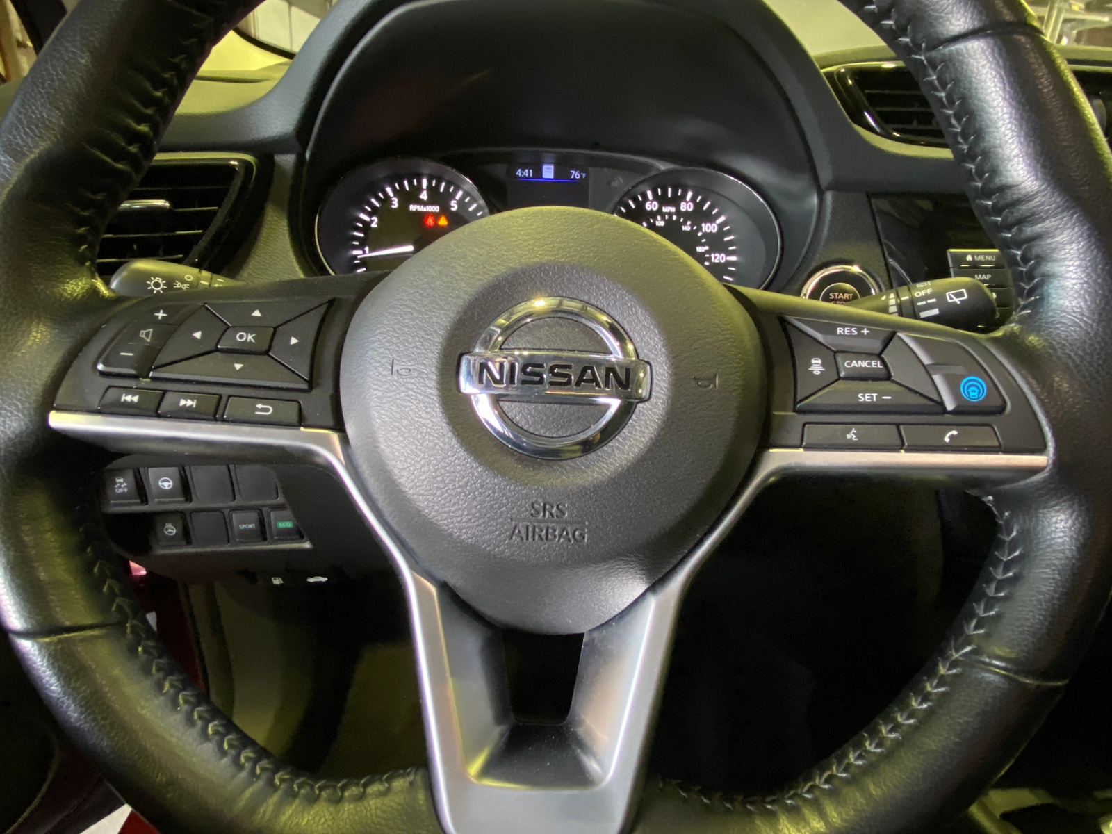 Thumbnail: 2021 Nissan Rogue Sport - 4