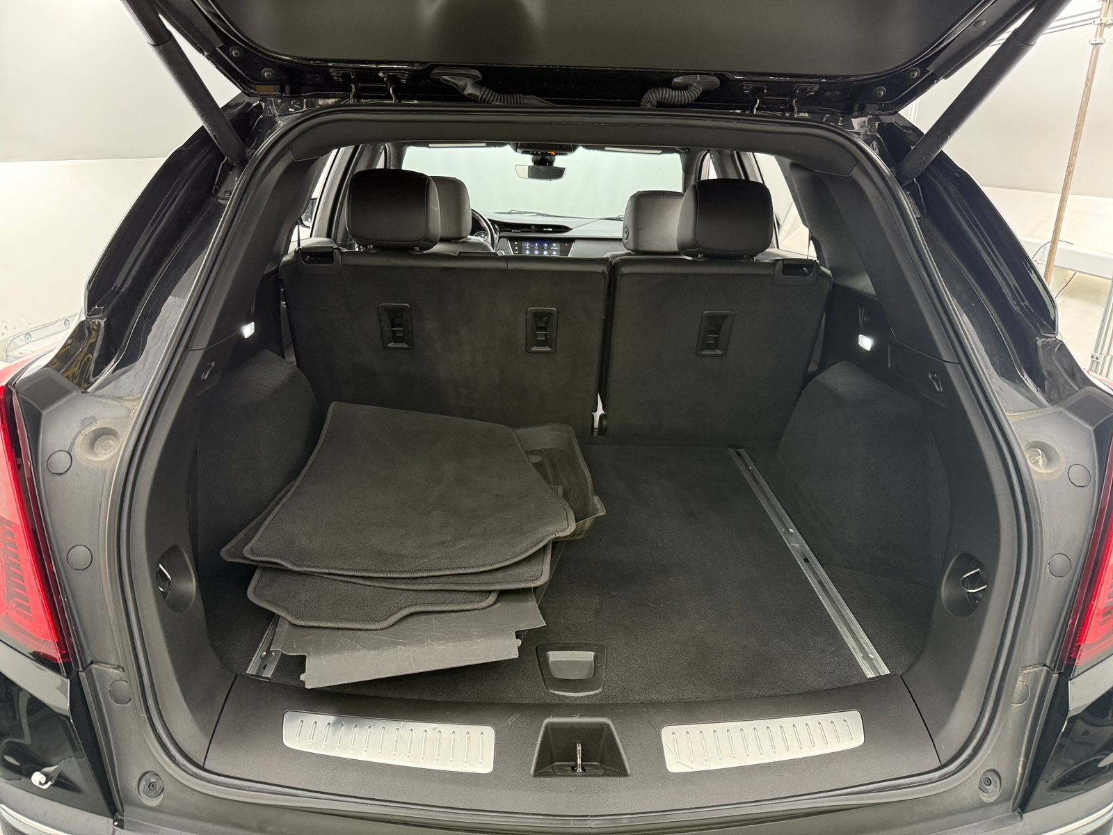 Thumbnail: 2020 Cadillac XT5 - 6